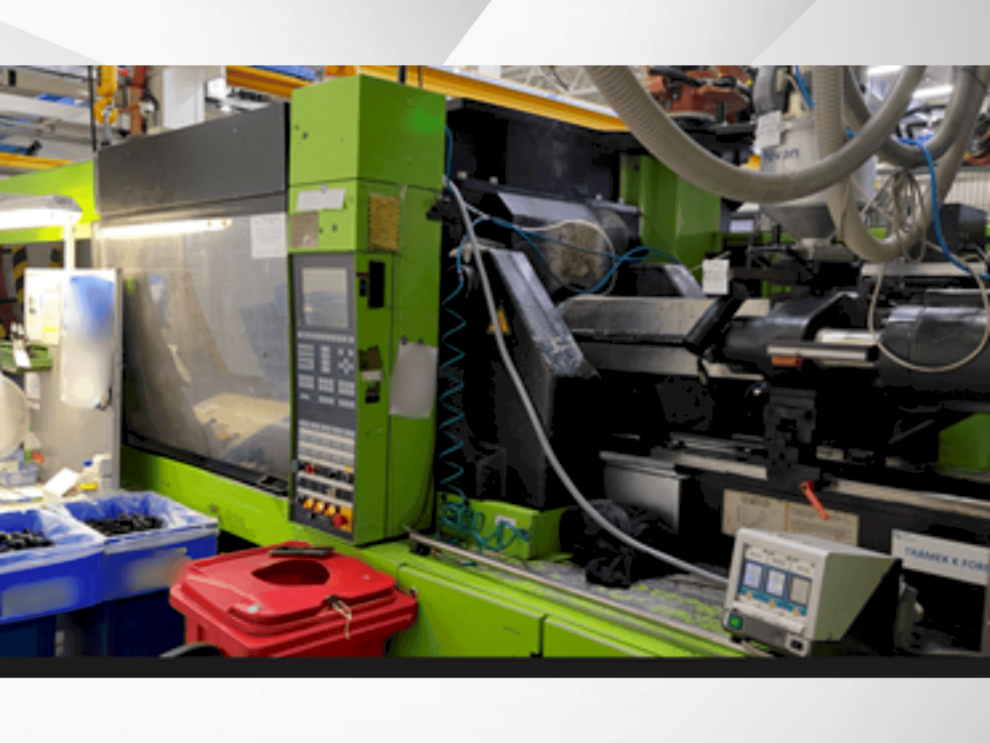 Vista Frontal da Engel Engel ES 1050/250 HLST máquina