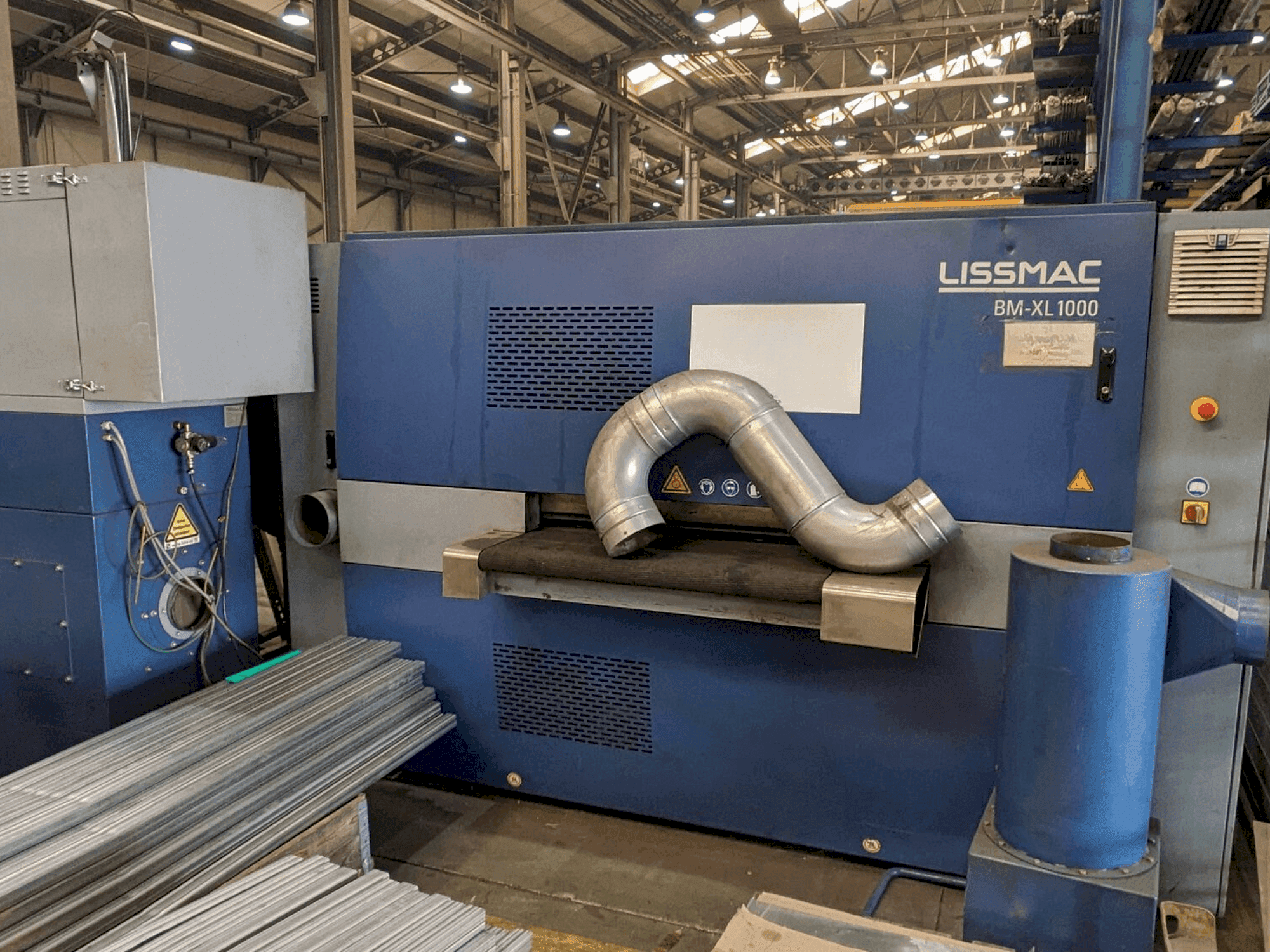 Vista Frontal da LISSMAC SBM XL 1000 S2B2 máquina