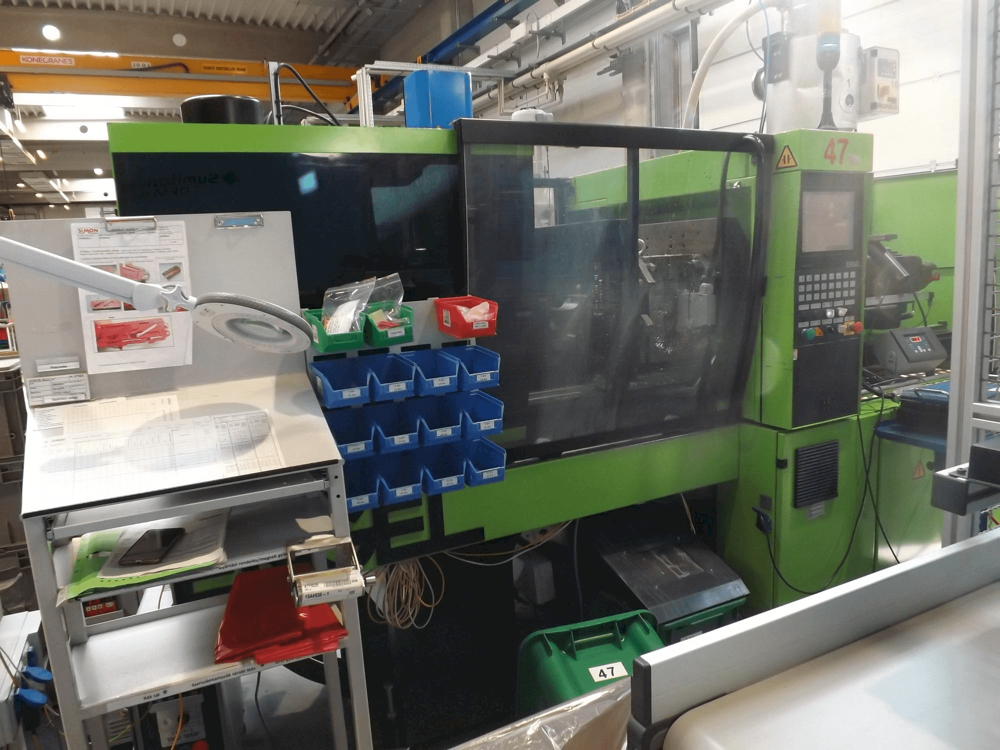 Vista Frontal da ENGEL Victory 330/80 Focus máquina