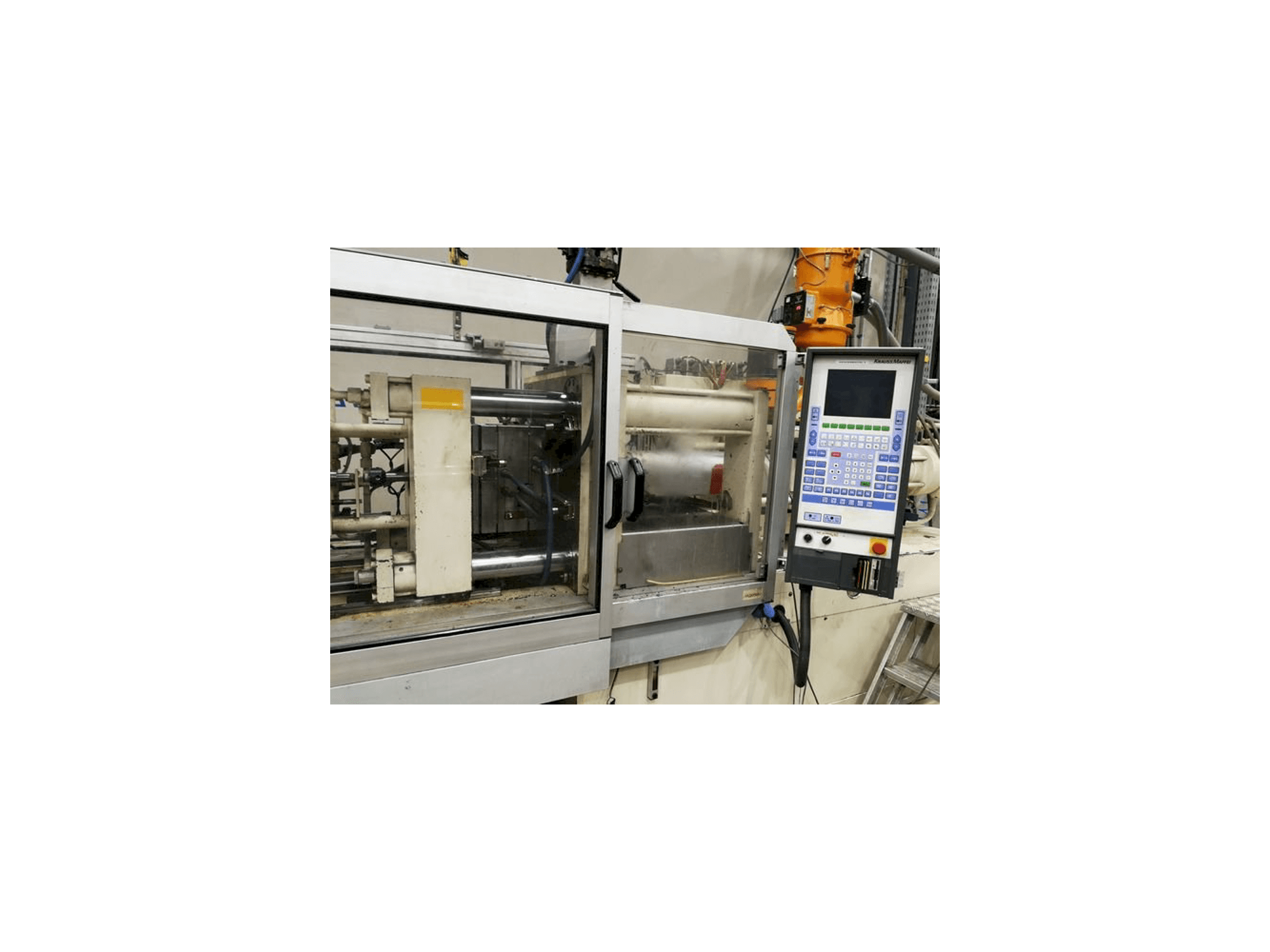 Vista Frontal da Krauss Maffei 80/340 C1 máquina