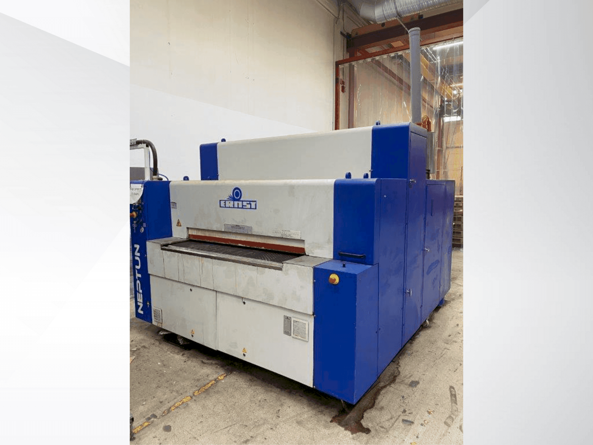 Vista Frontal da ERNST Neptun EKB máquina