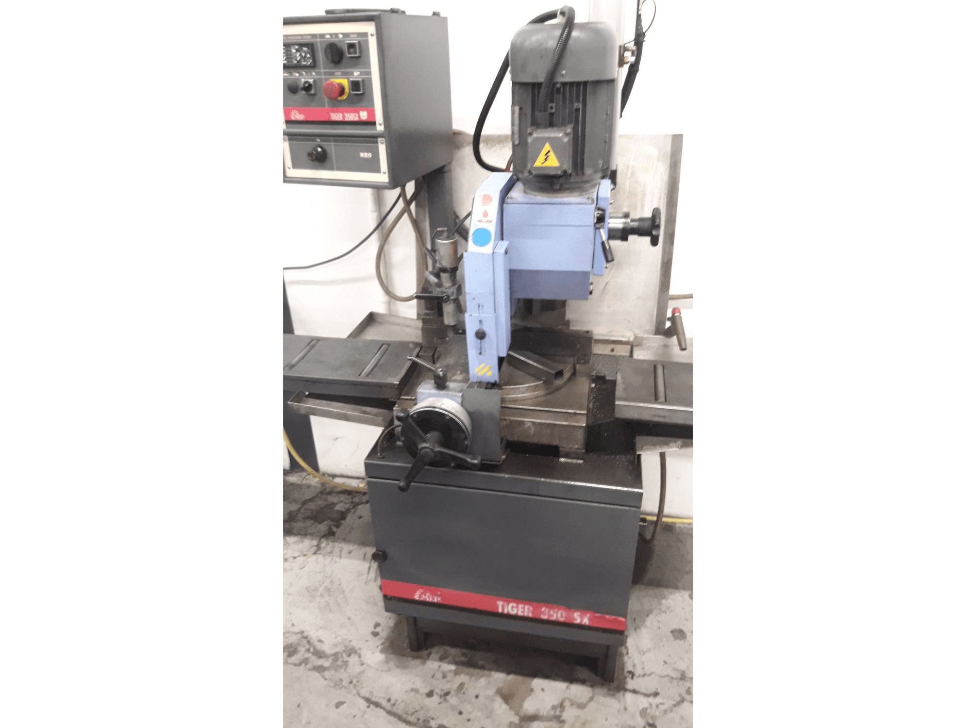 Vista Frontal da MEP TIGER 350SX máquina