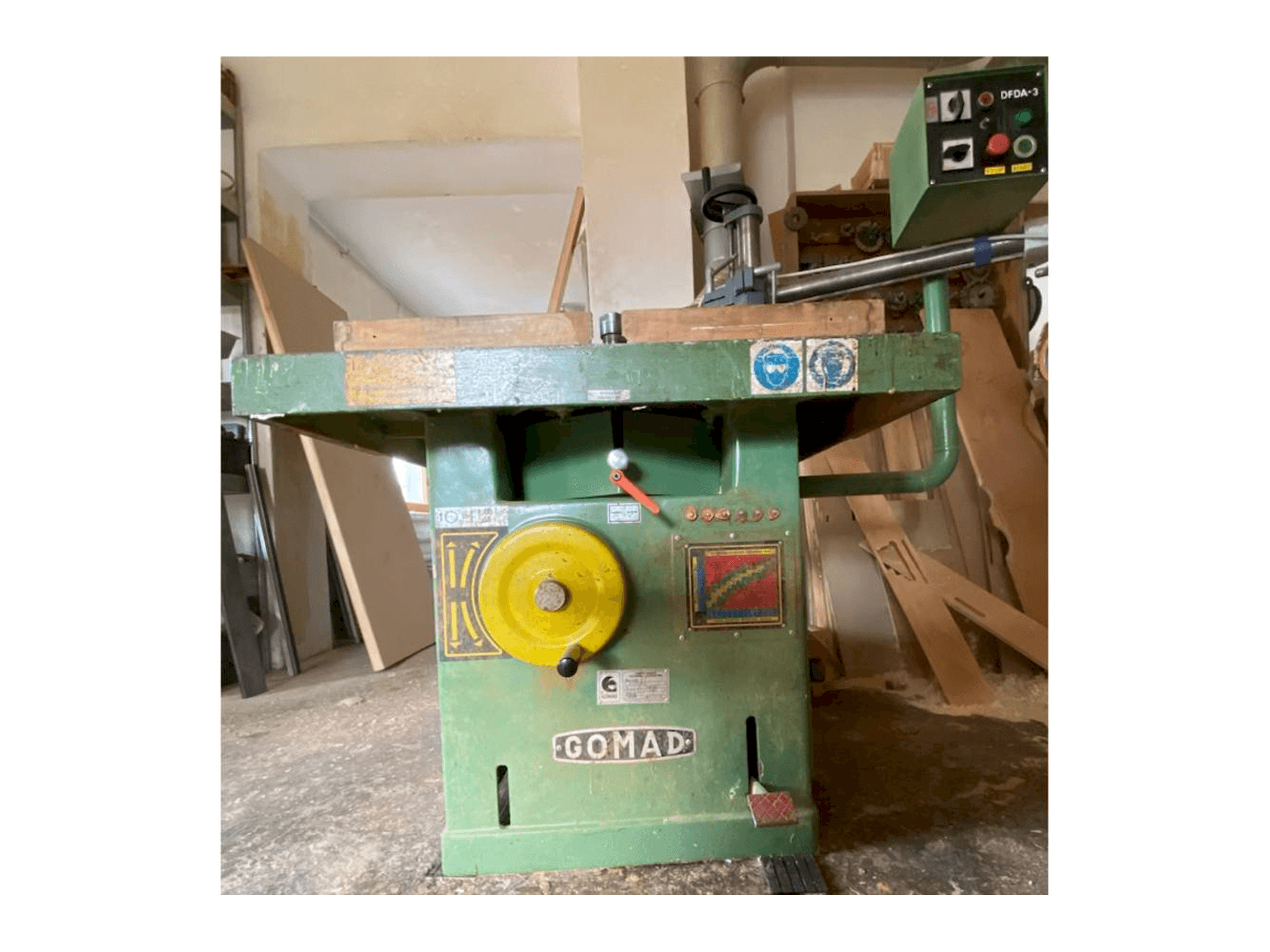 Vista Frontal da GOMAD DFDA-3 máquina