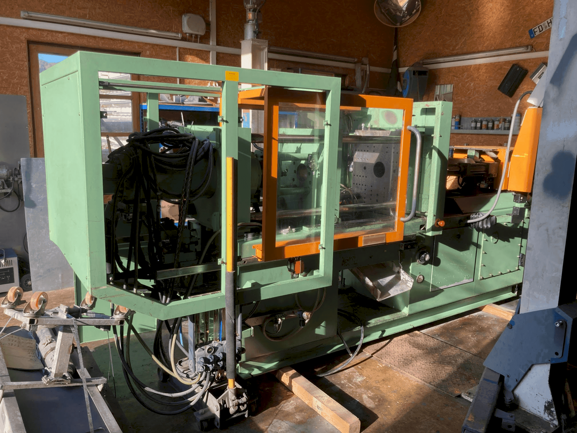 Vista Frontal da FERROMATIK K75-S máquina