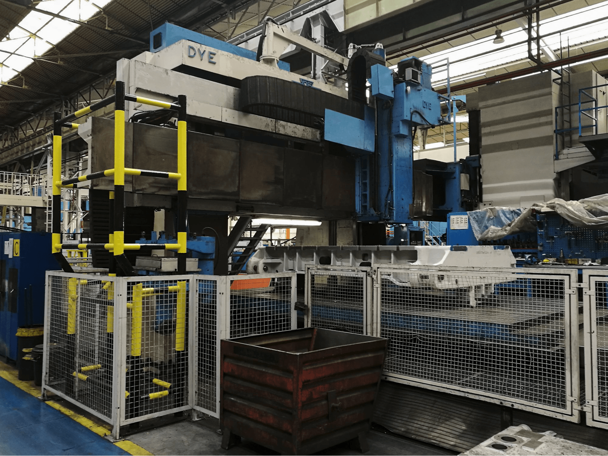 Vista Esquerda da DYE FPF-4-N/C máquina