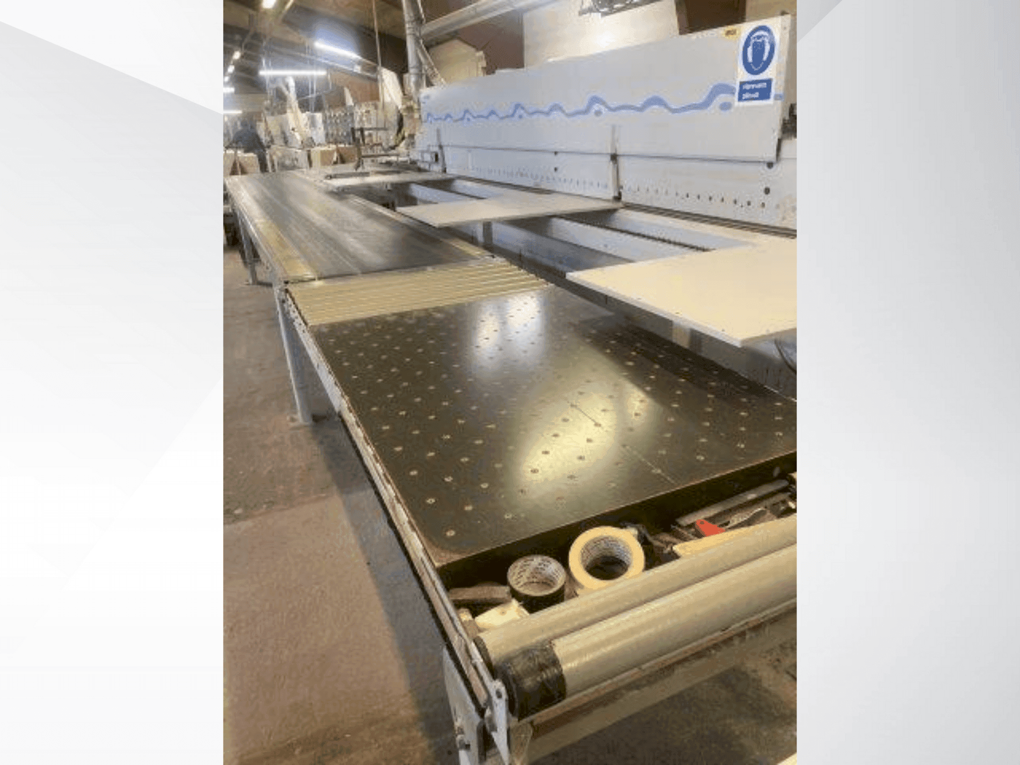 Vista Frontal da BRANDT Ambition 1660 FGC máquina