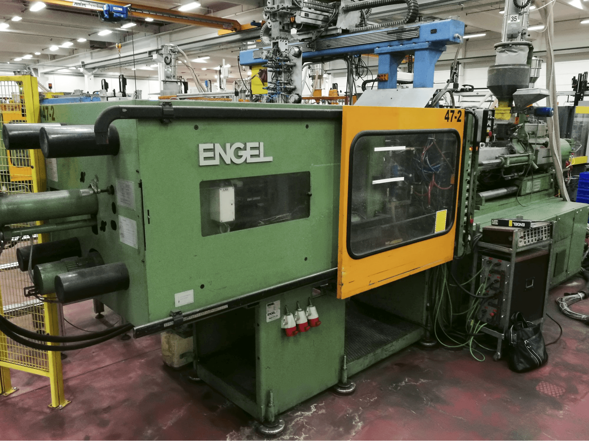 Vista Esquerda da ENGEL ES 1300/200 máquina