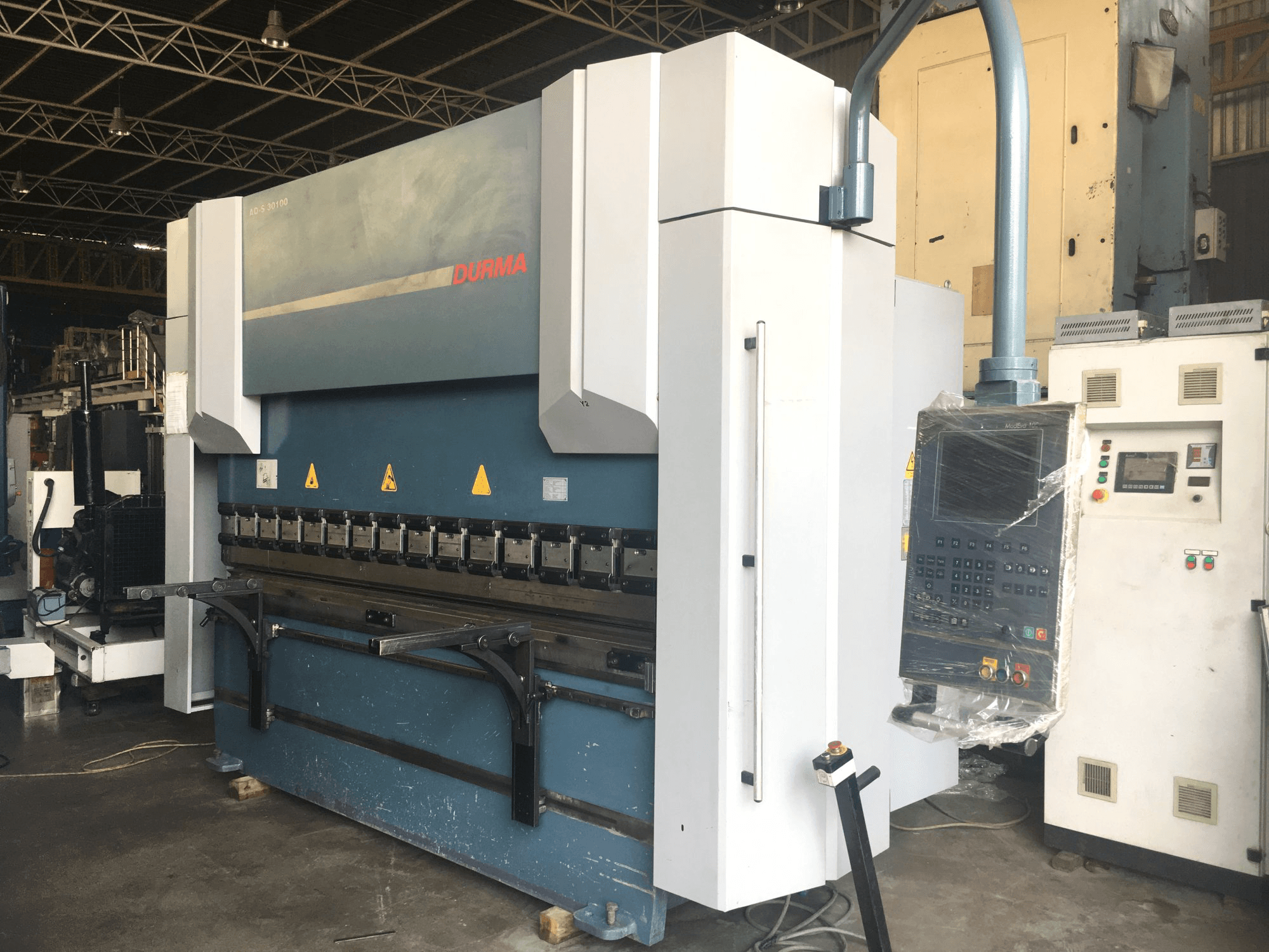 Vista Direita da Durma AD-S 30100 máquina