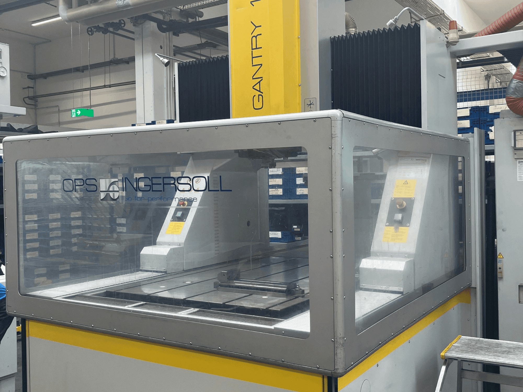 Vista Frontal da OPS INGERSOLL Gantry 1200 máquina