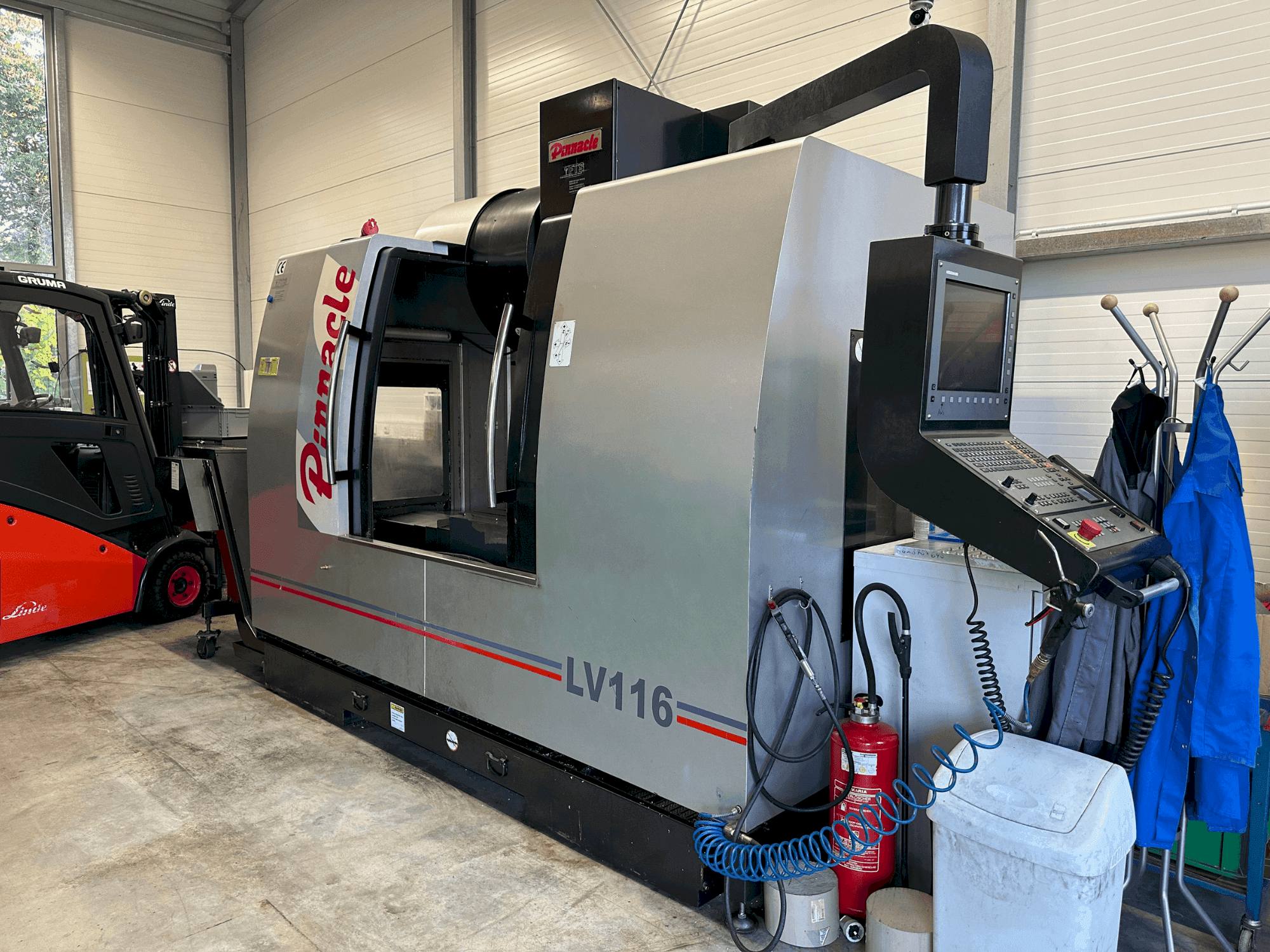 Vista Frontal da Pinnacle LV116 máquina