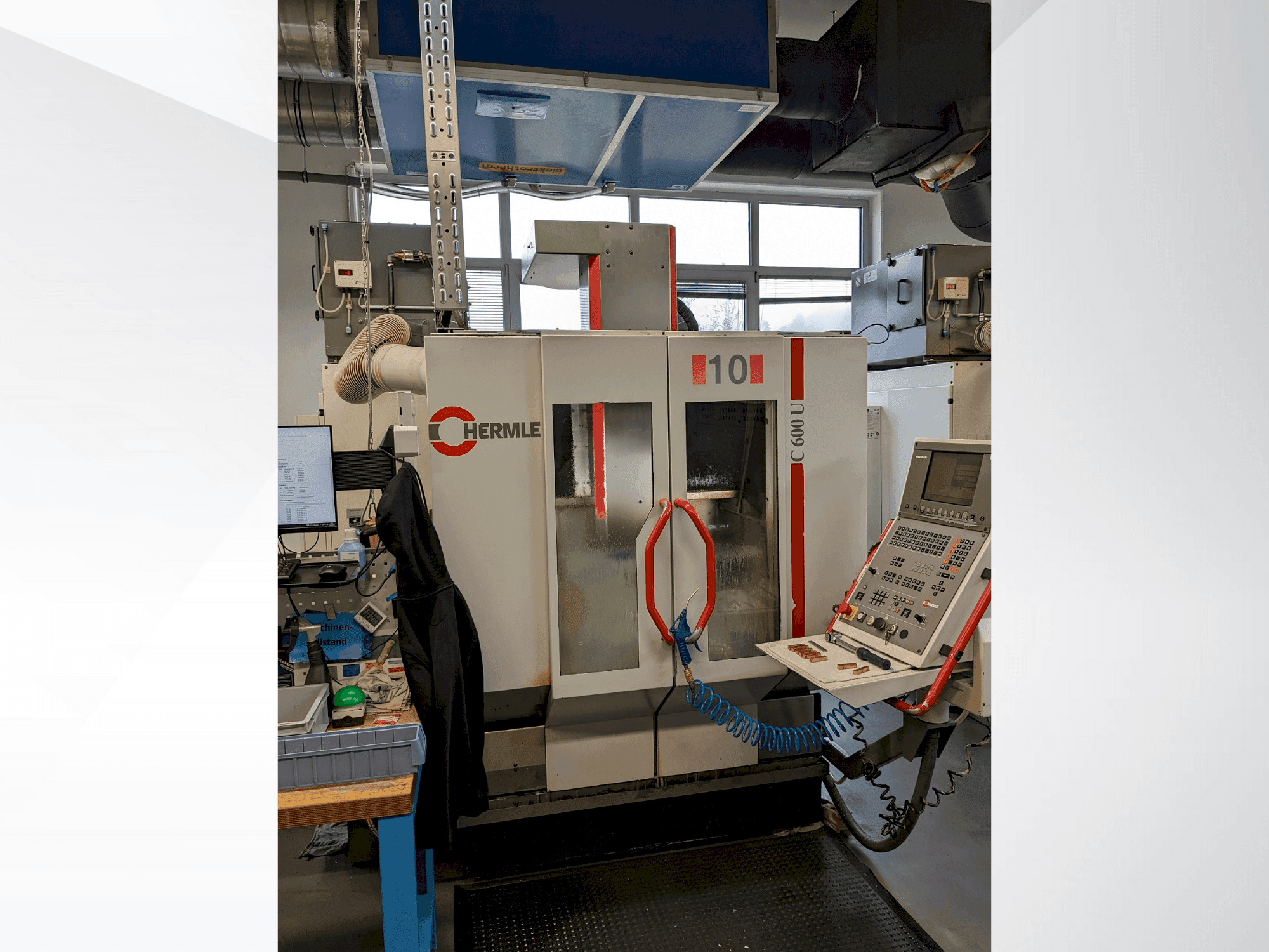 Vista Frontal da HERMLE C600U máquina