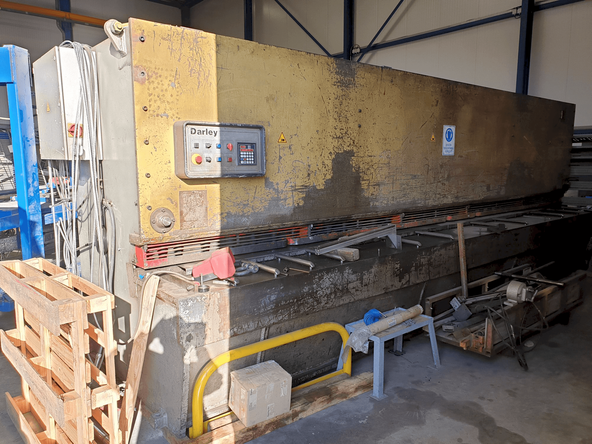 Vista Esquerda da Darley VS 6100X8 máquina