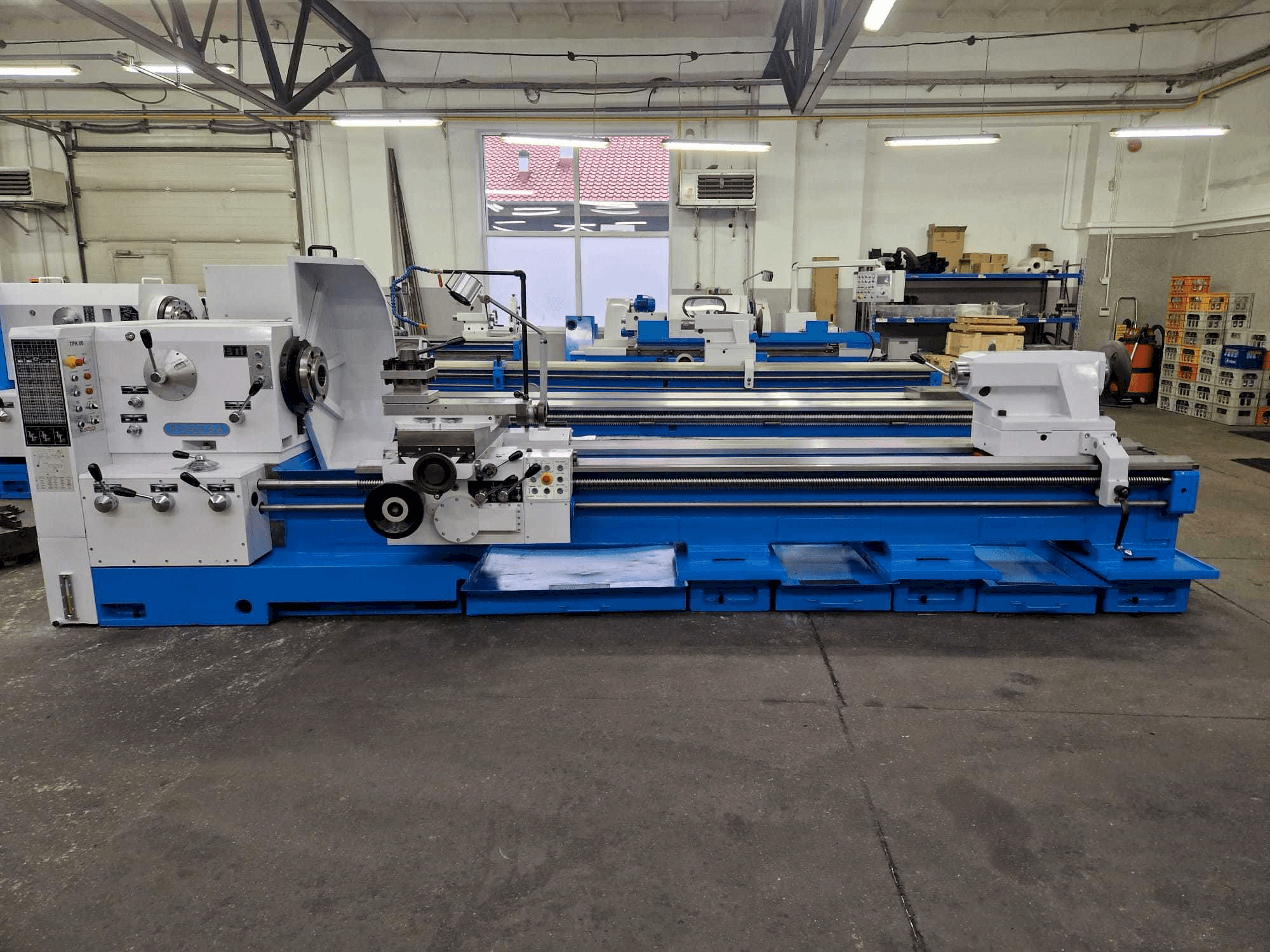 Vista Frontal da Poreba TPK 80 x 3000 máquina