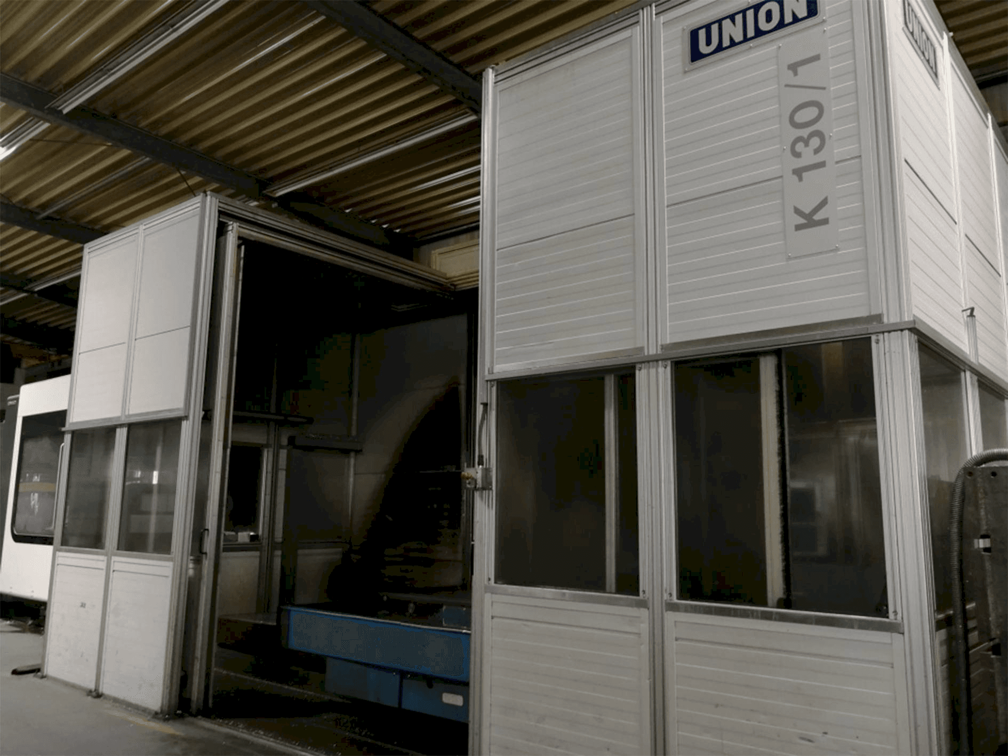 Vista Frontal da UNION K 130 TNC 530 máquina