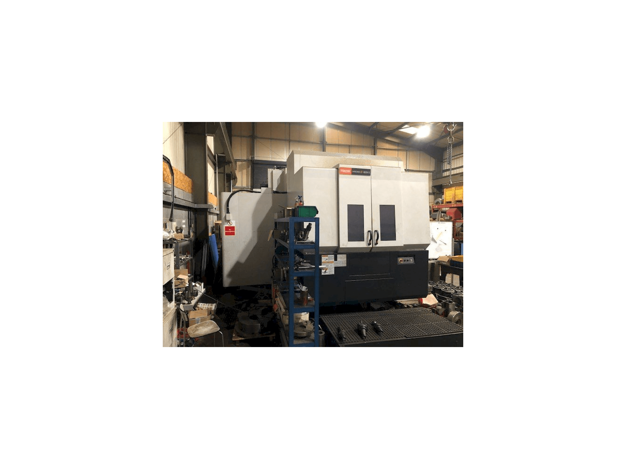 Vista Frontal da Mazak Integrex 800V/5 II E máquina