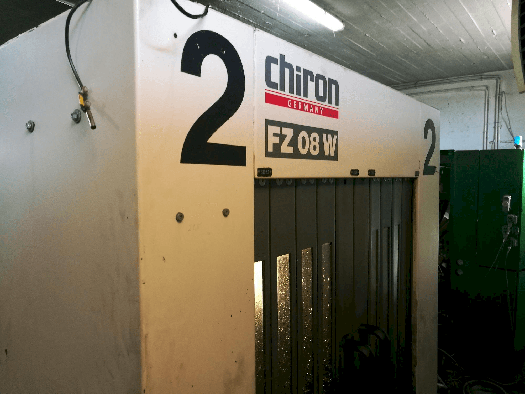Vista Frontal da CHIRON FZ 08 W máquina