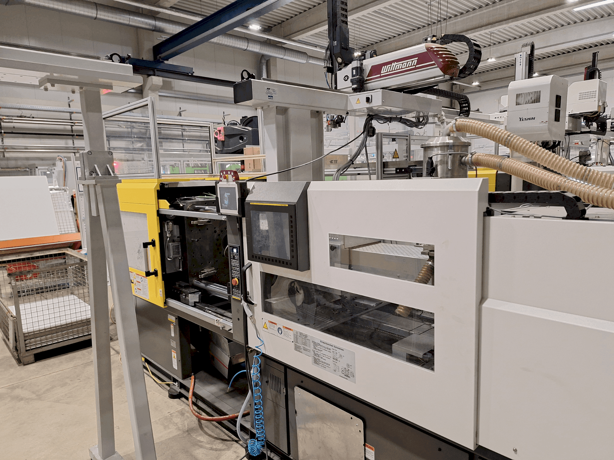 Vista Frontal da FANUC ROBOSHOT S150iA (2021) máquina