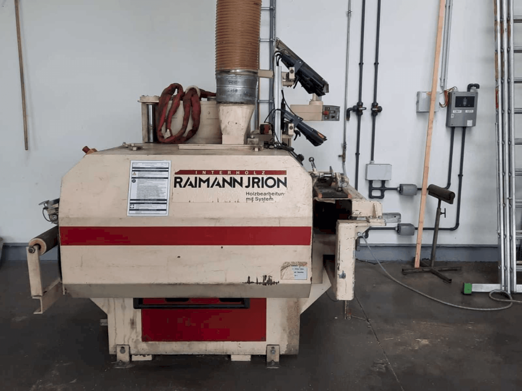 Vista Frontal da RAIMANN KS 310 máquina