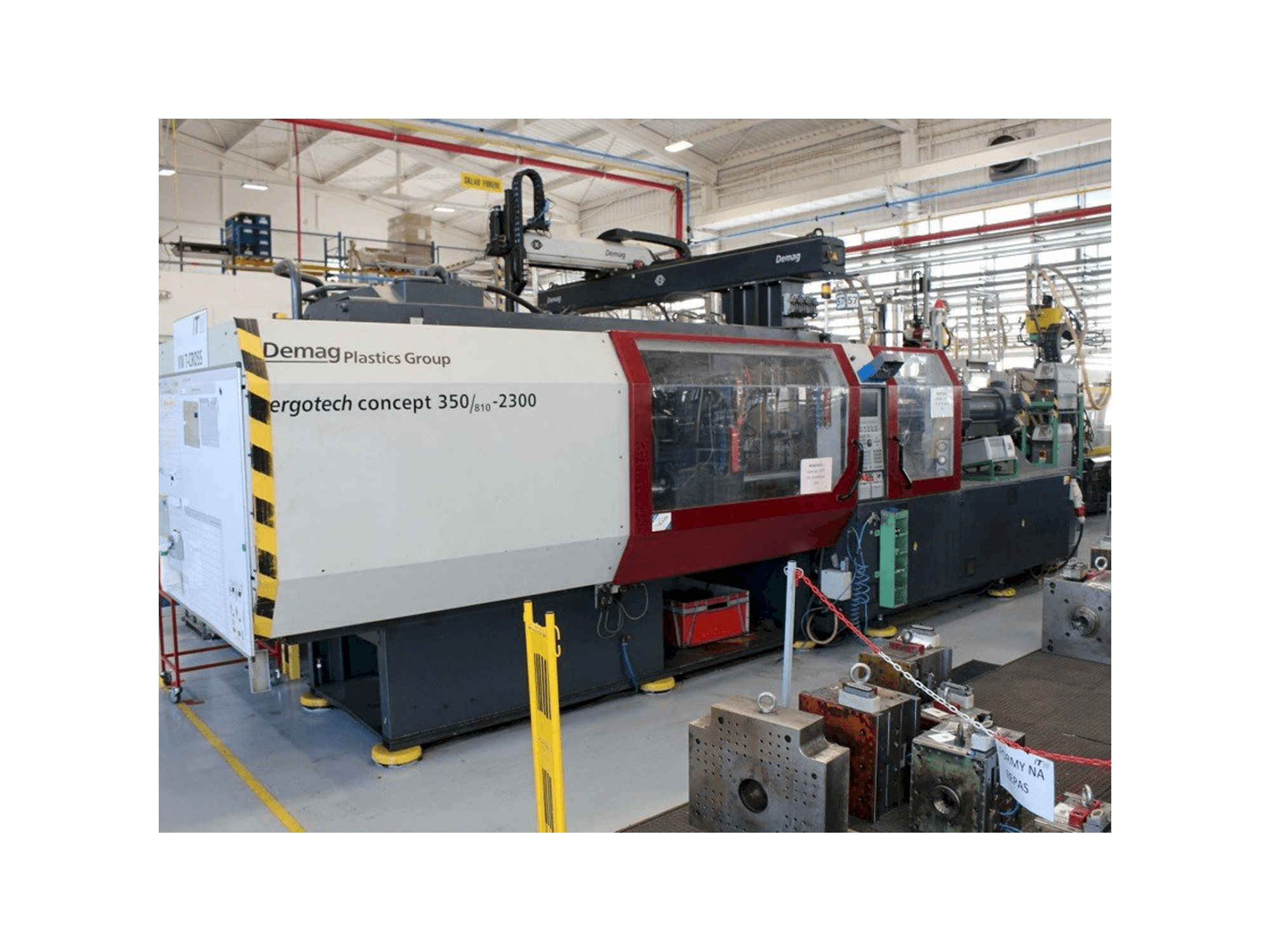 Vista Lateral Esquerda da DEMAG Ergotech 350/810-2300 máquina