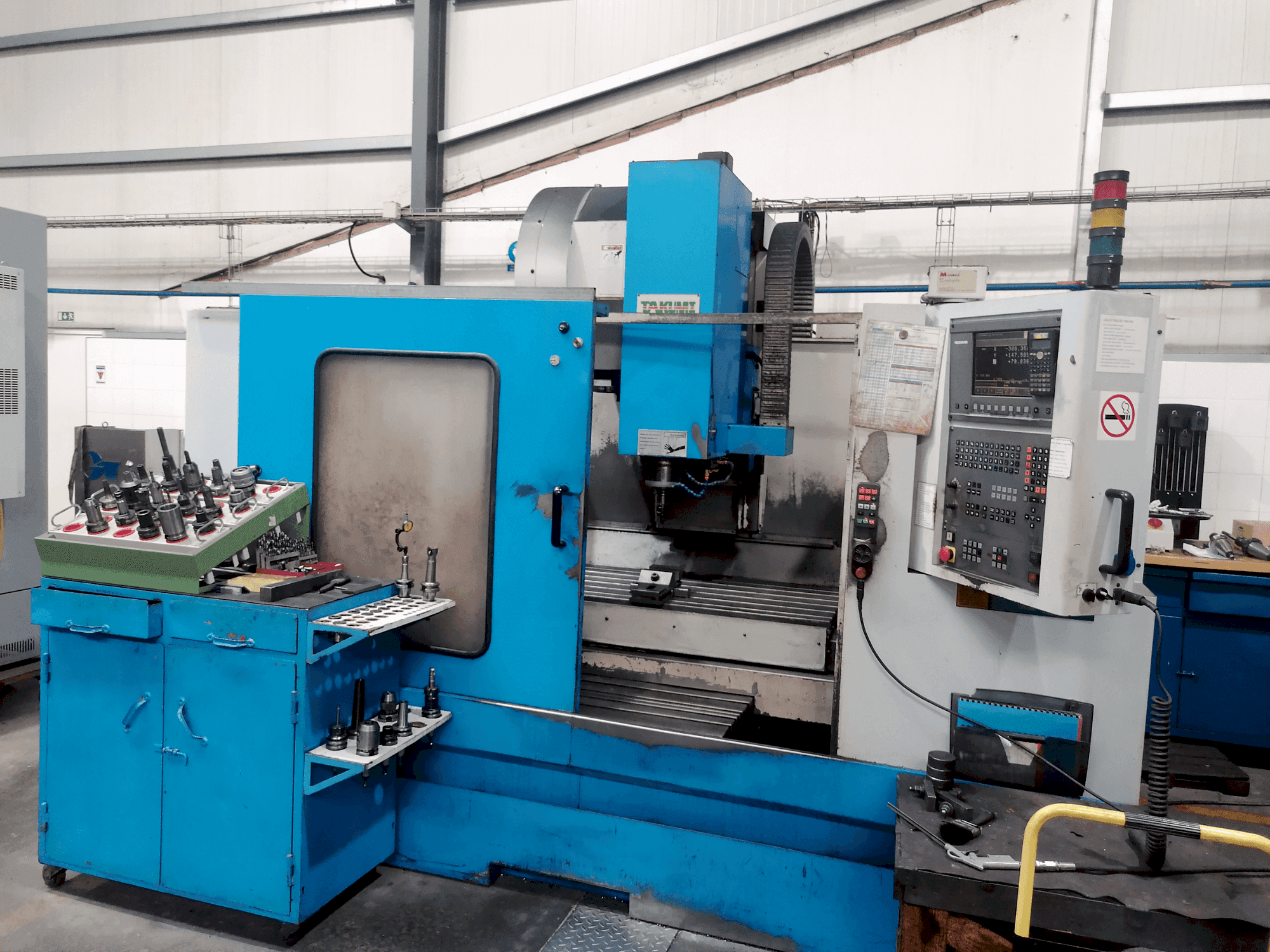 Vista Frontal da Takumi V11 máquina