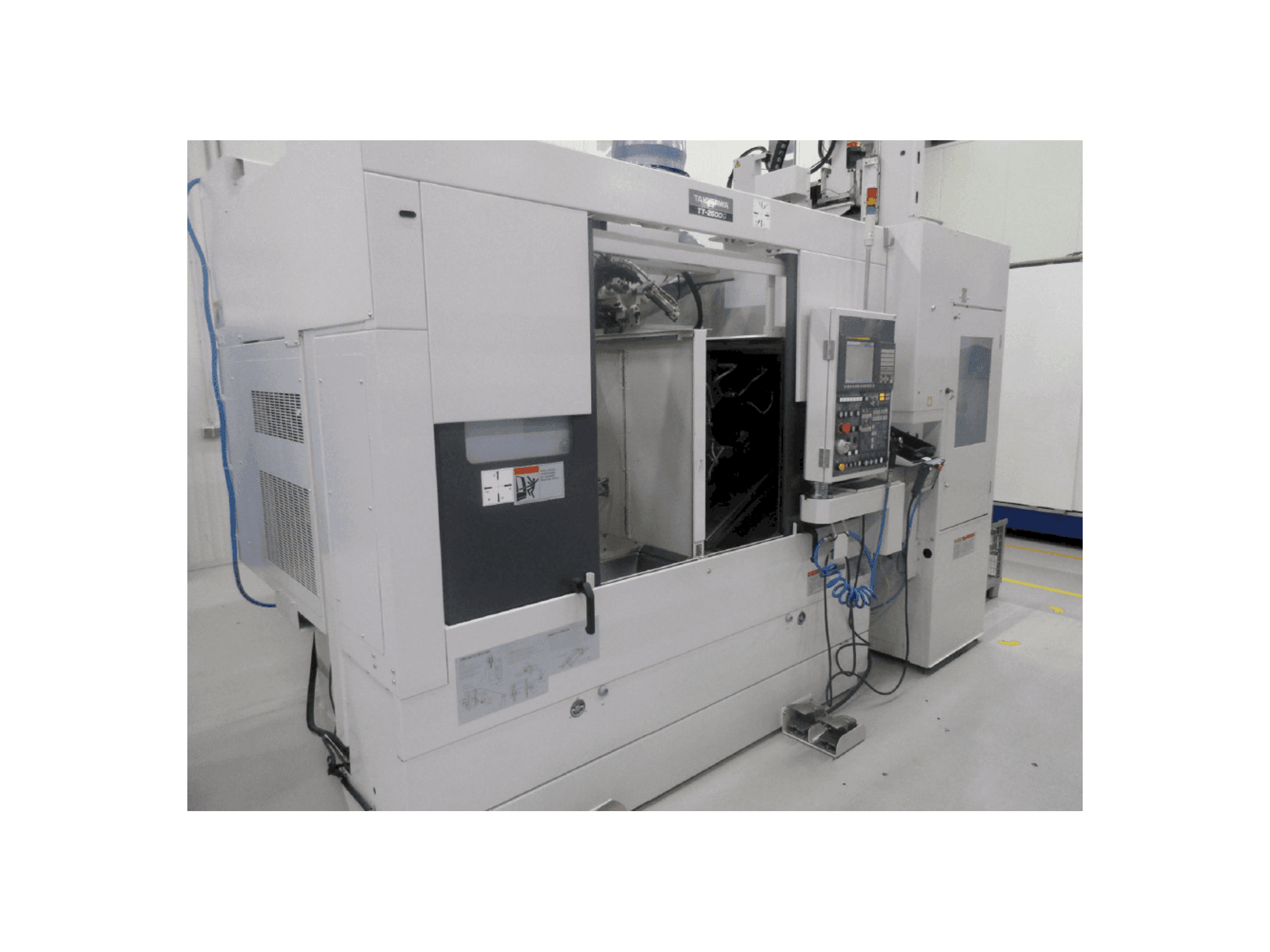 Vista Frontal da Takisawa TT-2600G máquina