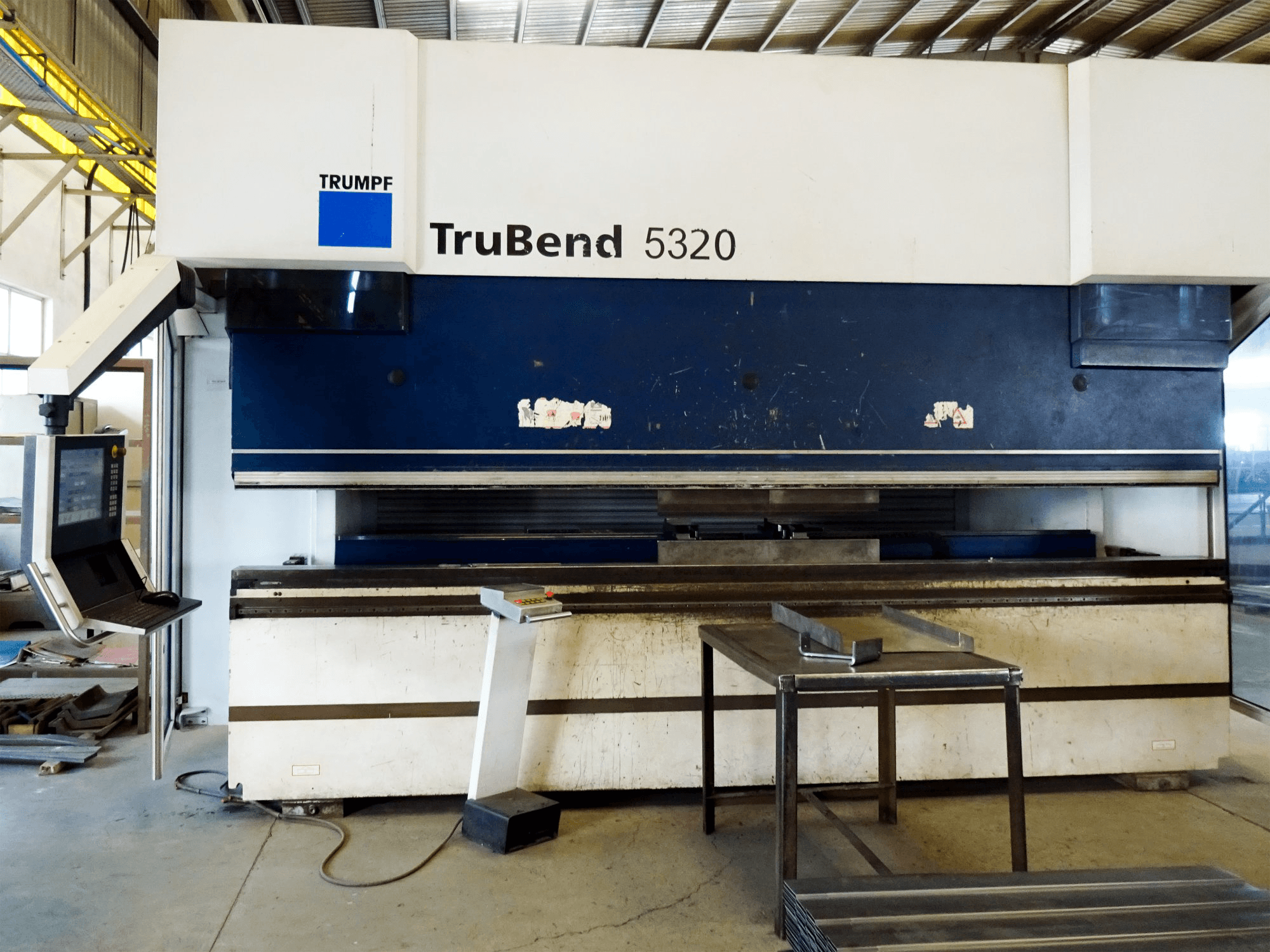 Working room of Trumpf TruBend 5320 Machine