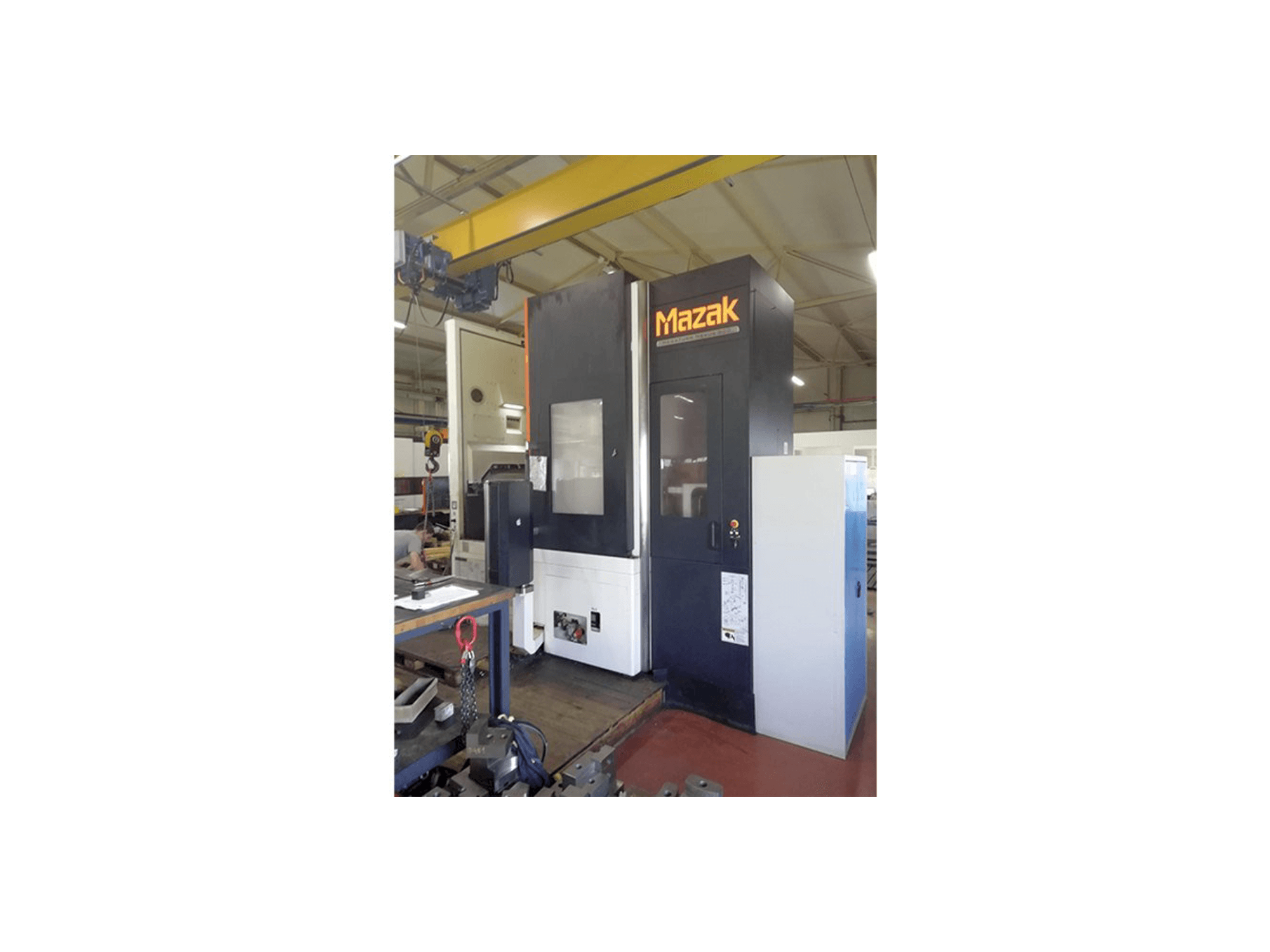 Vista Frontal da Mazak MEGATURN NEXUS 900 máquina