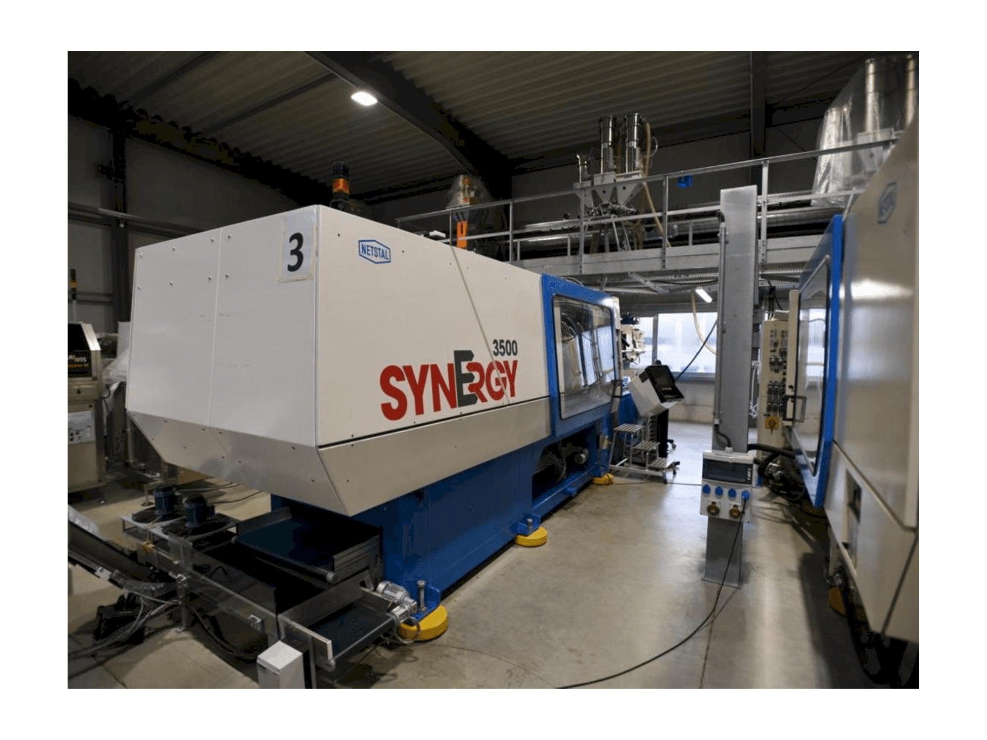 Vista Frontal da Netstal SynErgy 3500-2150 máquina