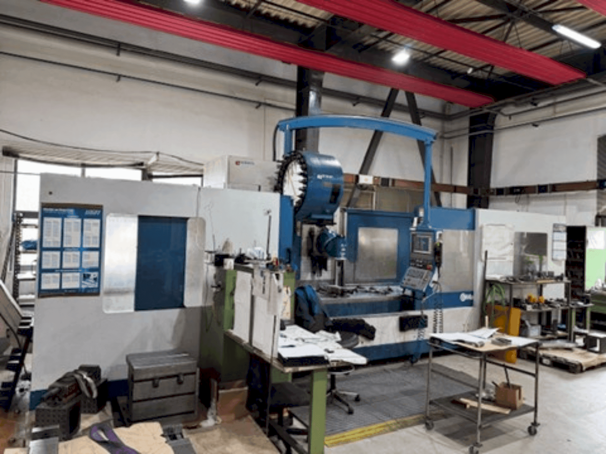 Vista Frontal da GORATU G Master 31 máquina