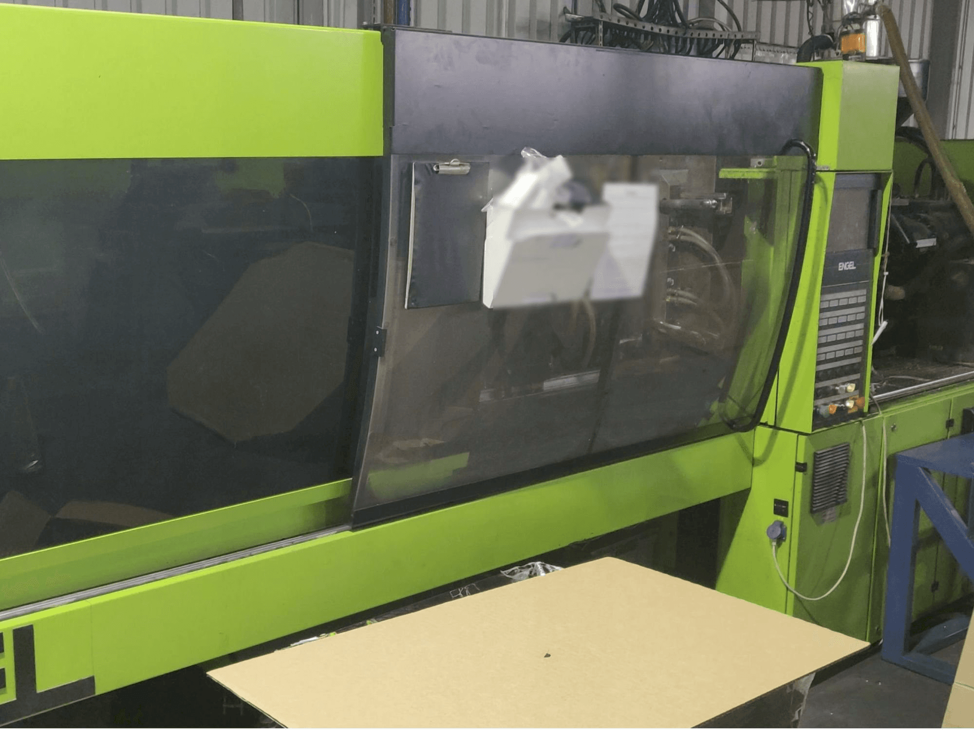 Vista Frontal da ENGEL Victory 1050/220 Tech máquina