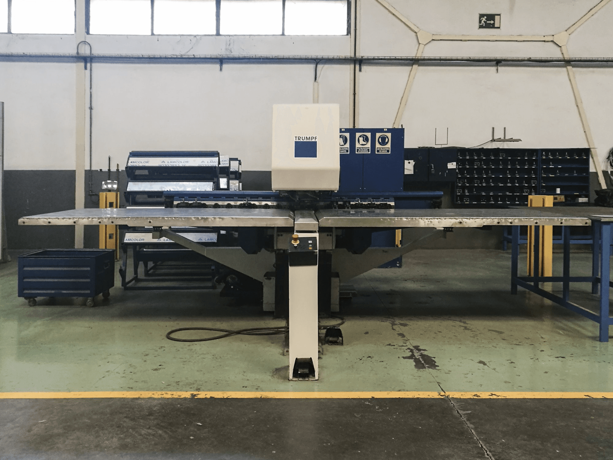 Vista Frontal da Trumpf Trumatic 200 máquina