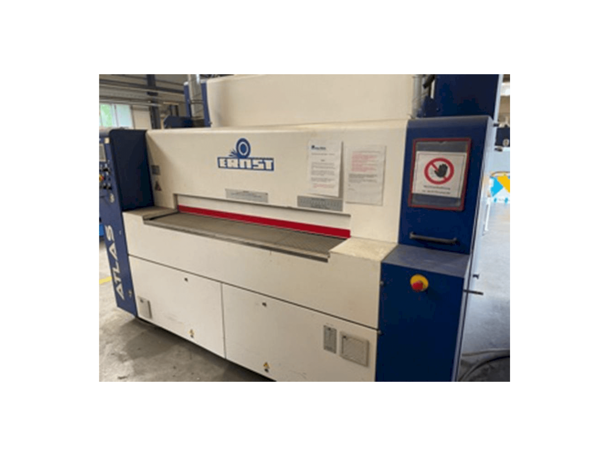 Vista Frontal da ERNST ATLAS ES máquina