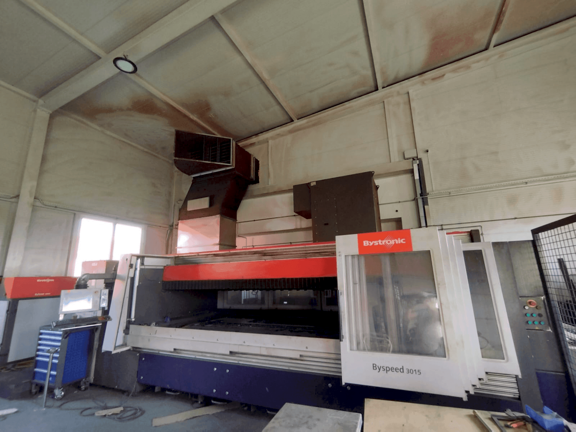 Vista Frontal da Bystronic BySpeed 3015 máquina