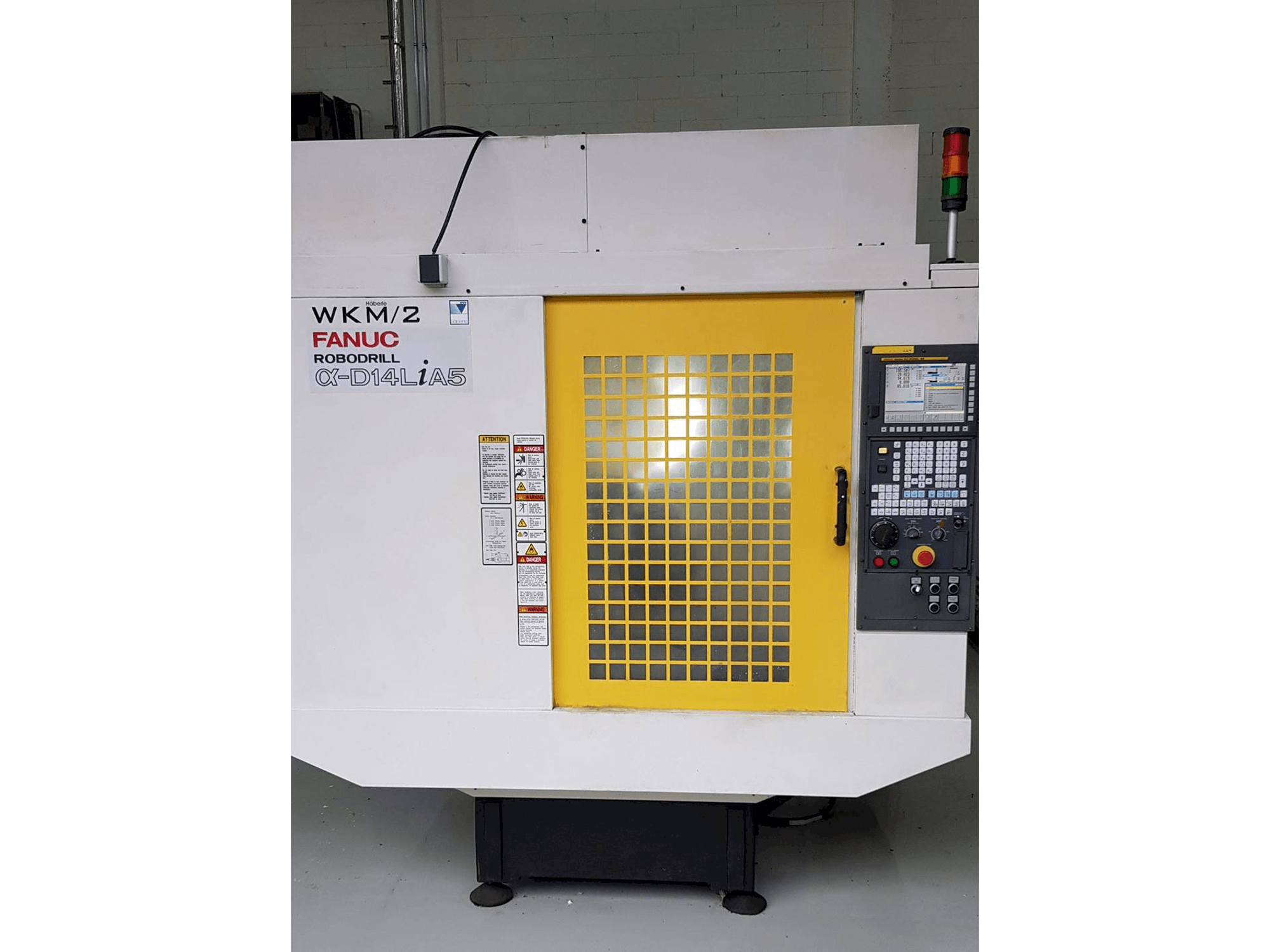 Vista Frontal da FANUC Robodrill a-D14LiA5 máquina