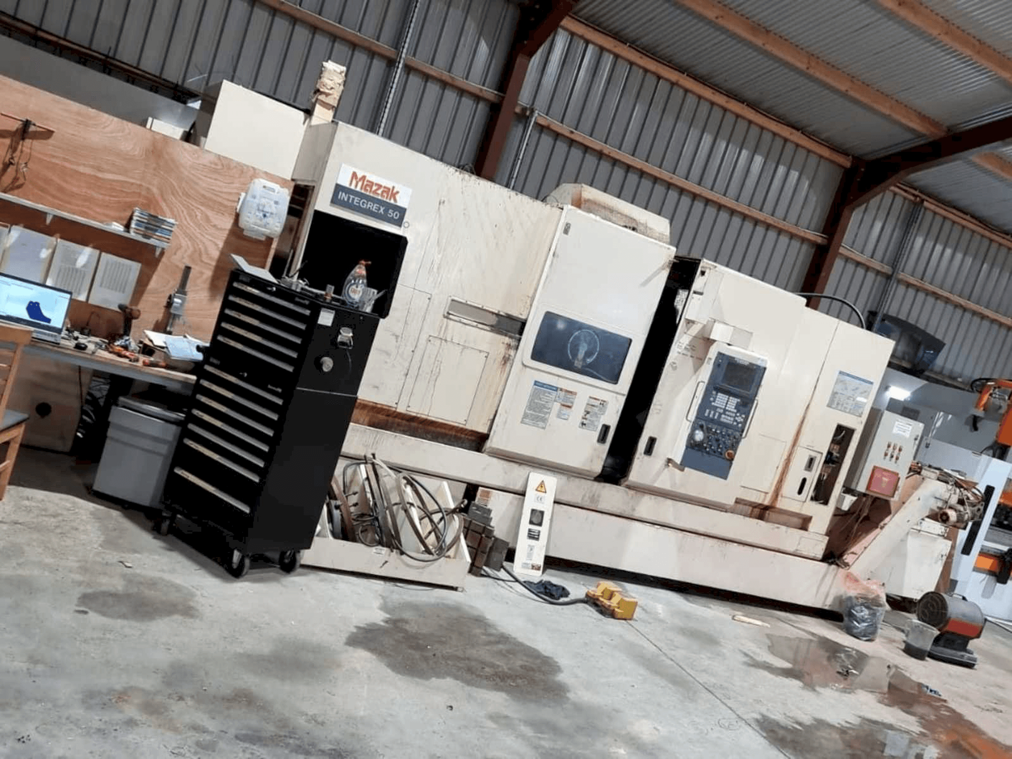 Vista Frontal da Mazak Integrex 50YR-1500U máquina