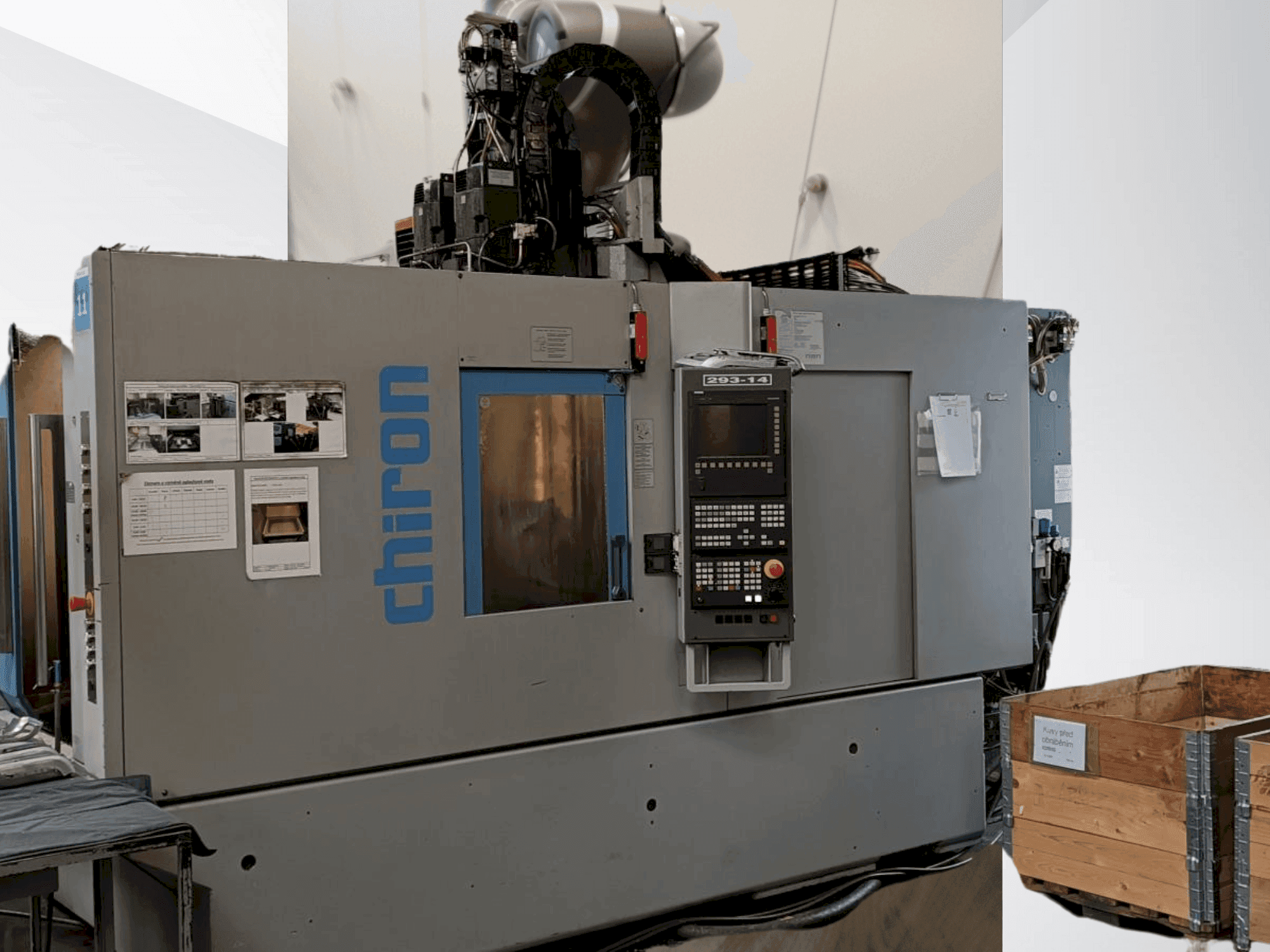 Vista Frontal da CHIRON DZ 15K WM máquina