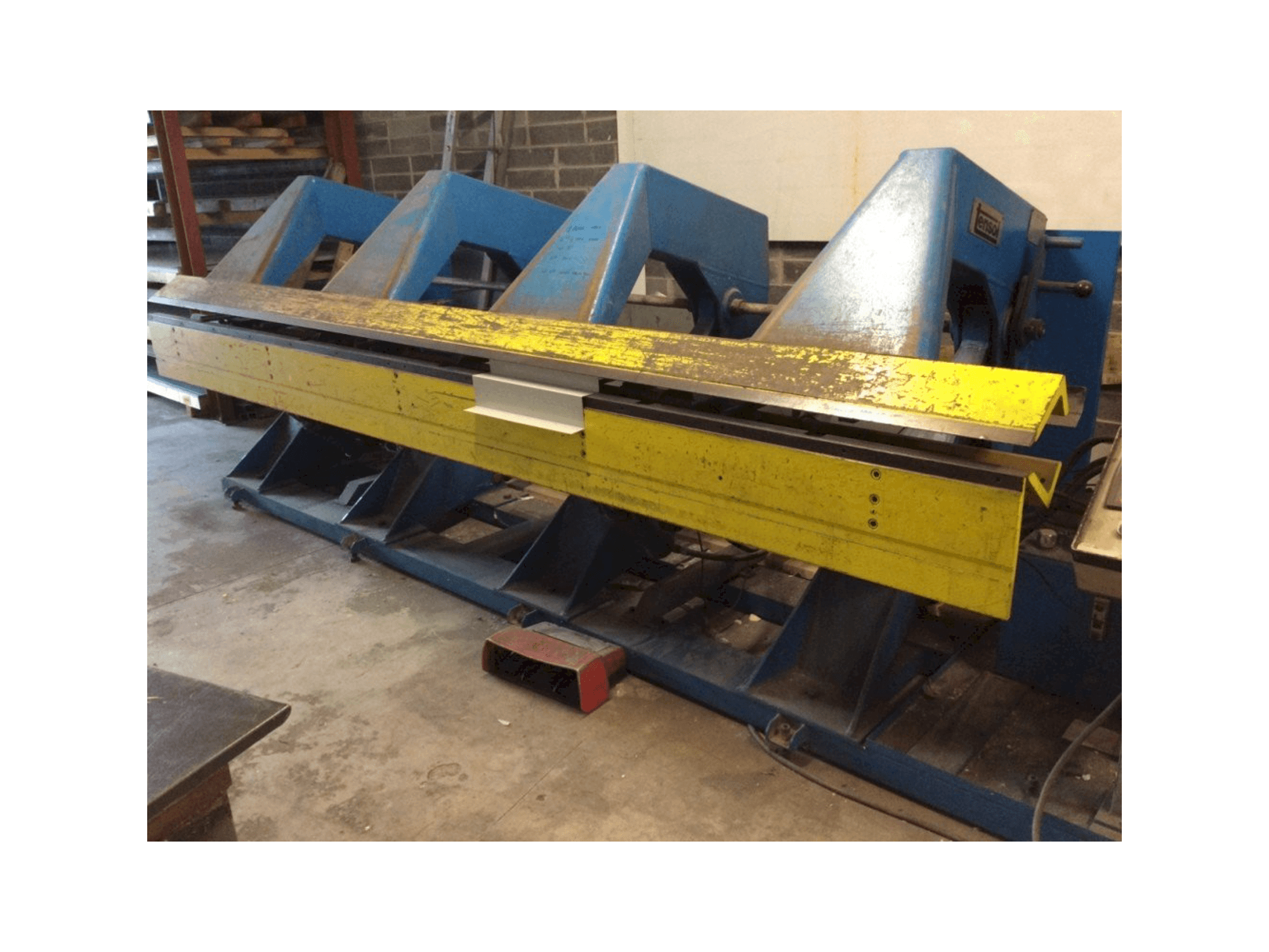 Vista Frontal da Tensol P200-4 máquina