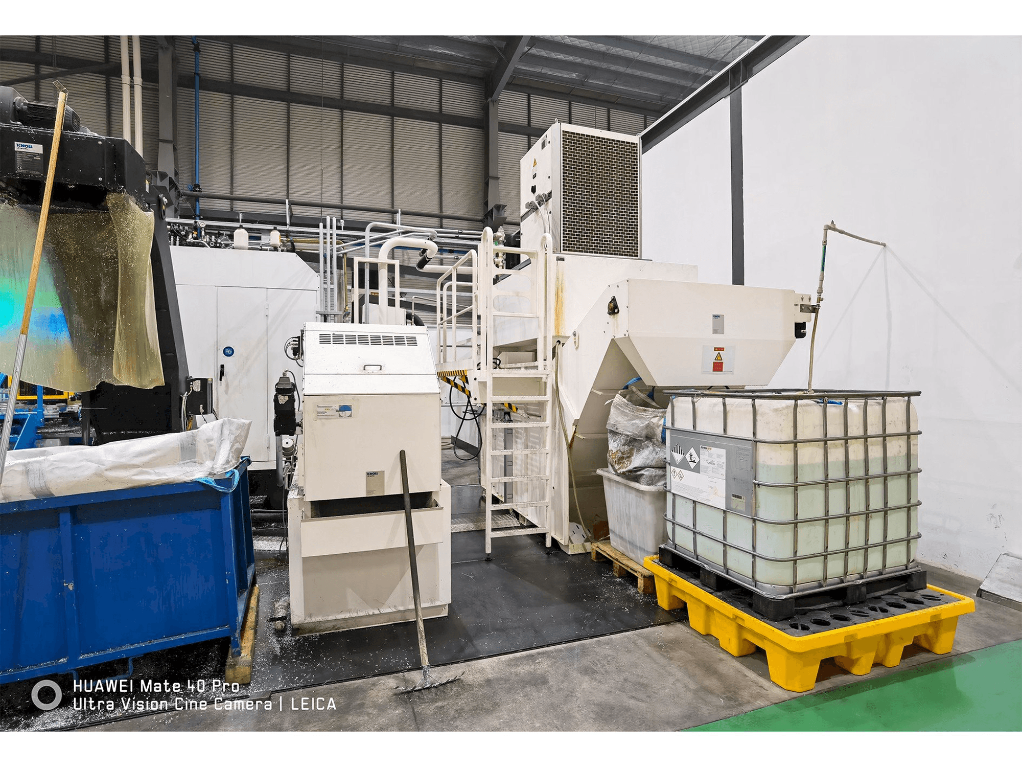 Vista Frontal da GNUTTI G359 máquina