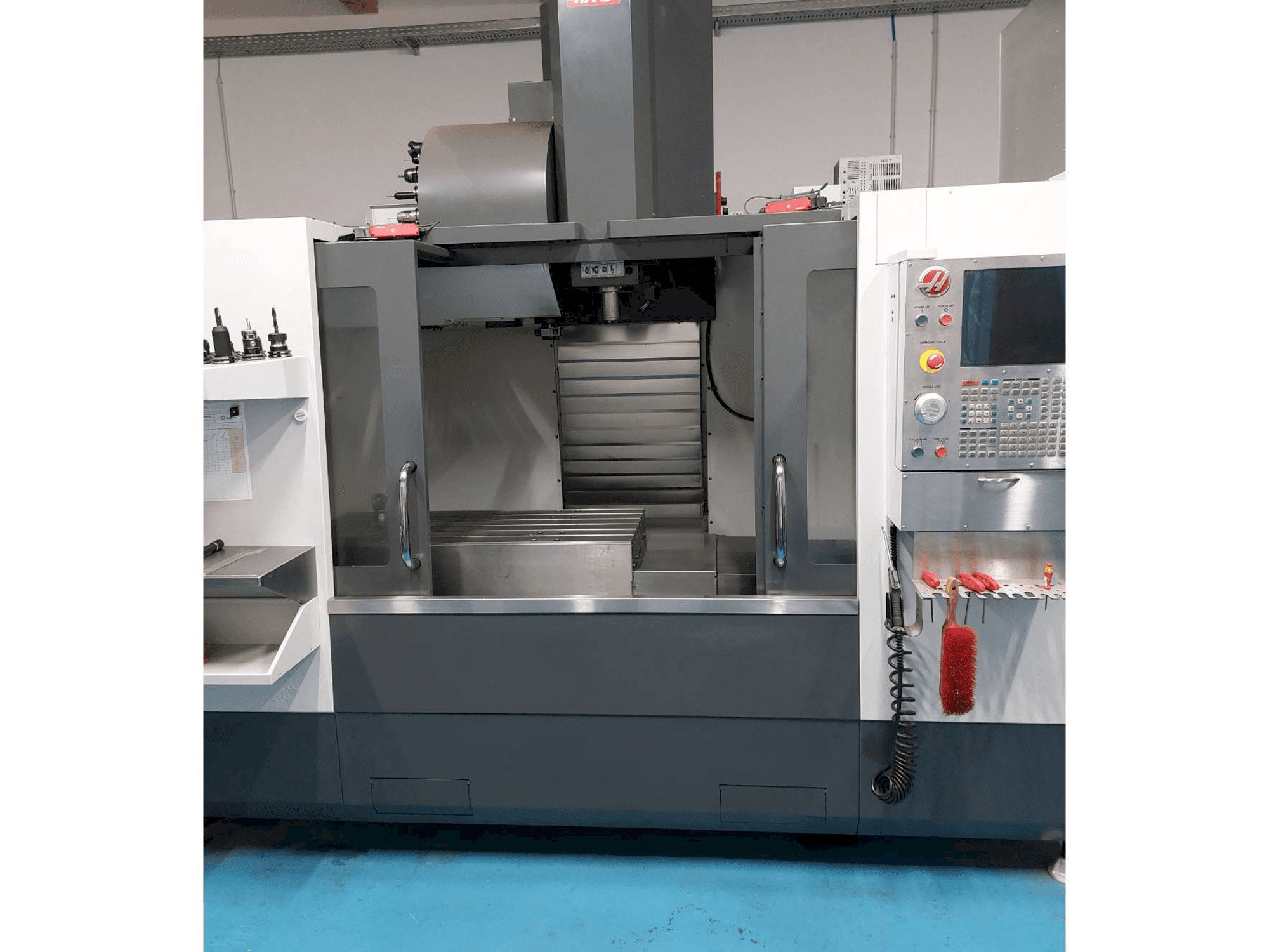 Vista Frontal da HAAS VF3 máquina