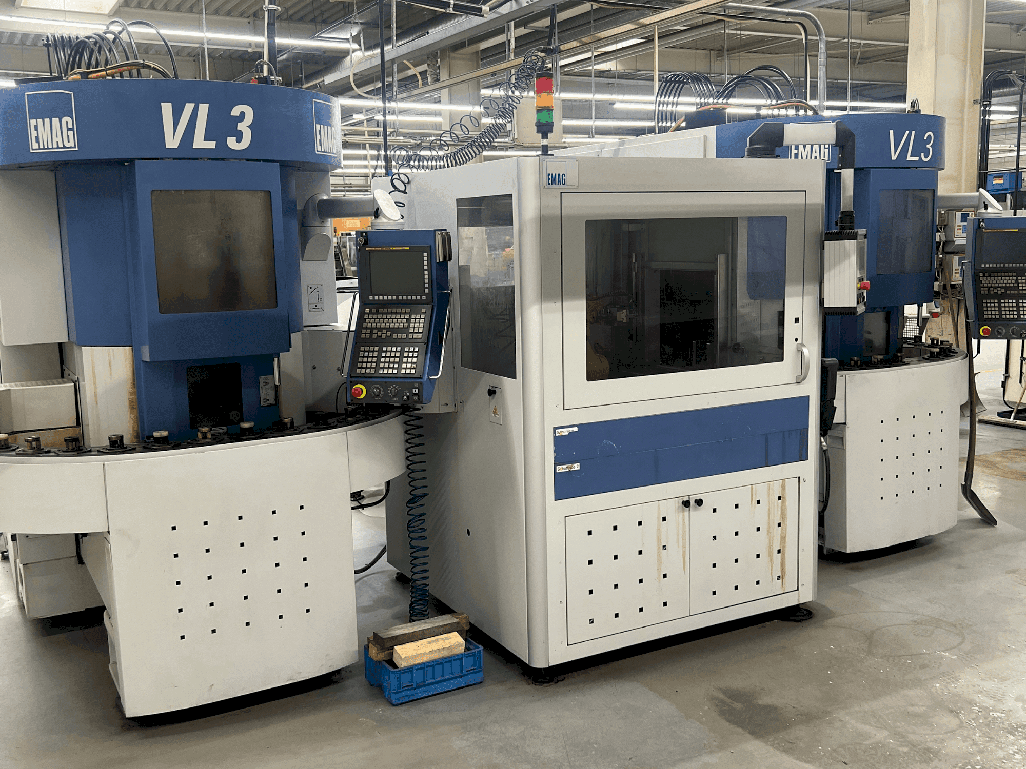 Vista Frontal da EMAG VL03 máquina