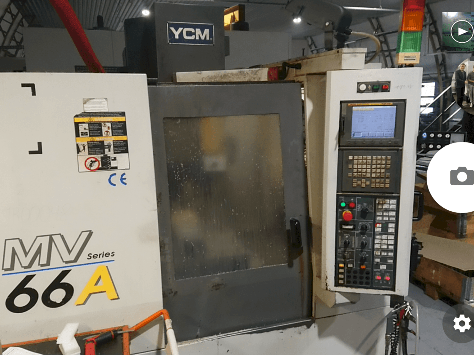 Vista Frontal da YCM MV66A máquina