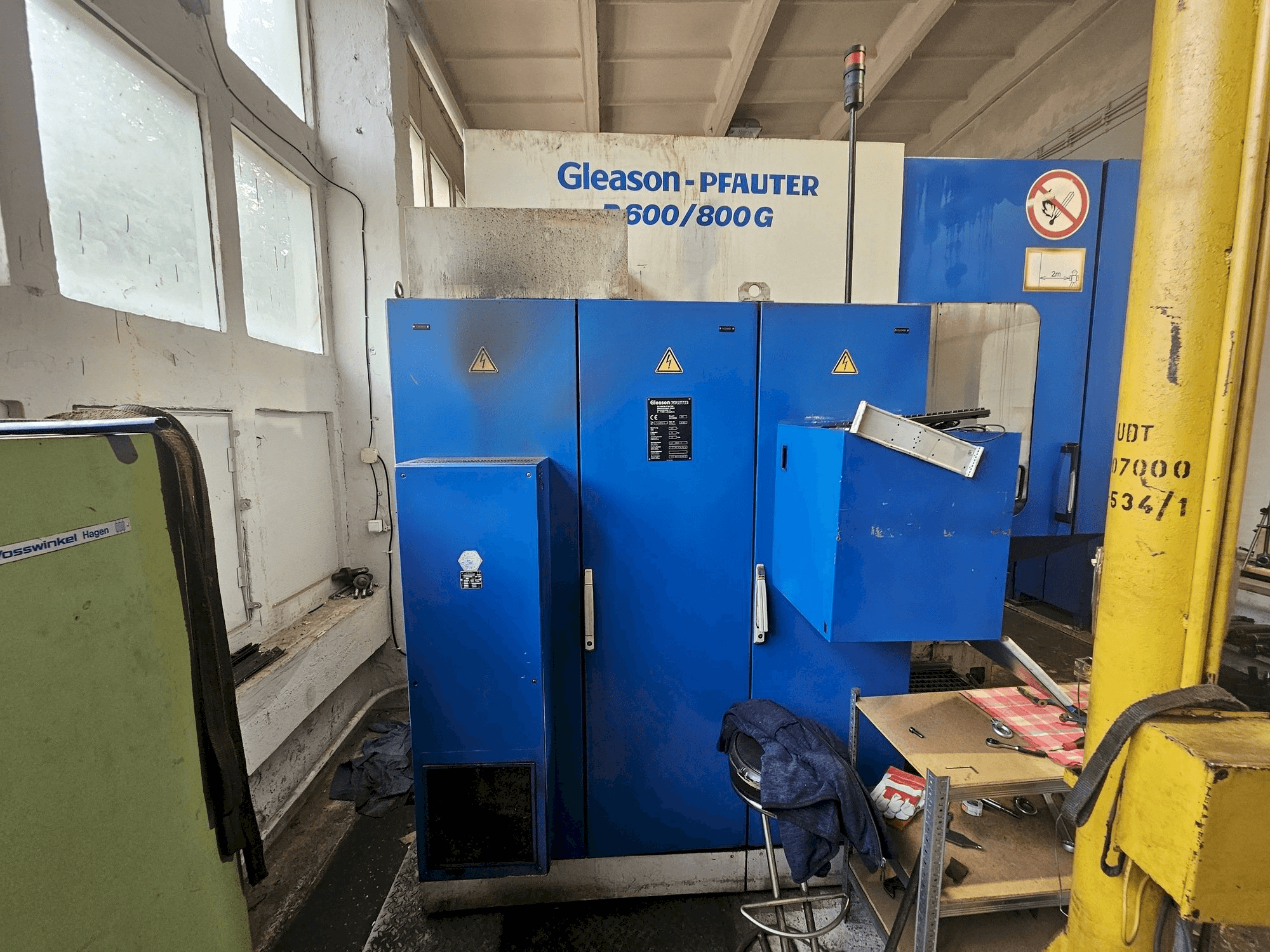 Vista Frontal da Gleason PFAUTER P600/800 G máquina