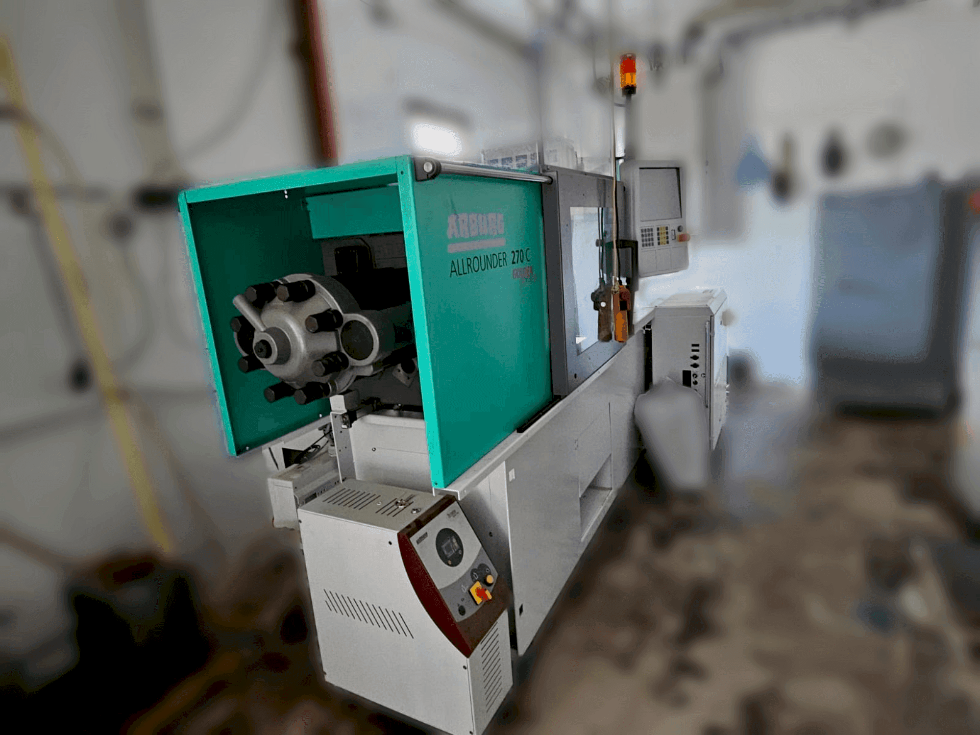 Vista Lateral da Arburg 270 C 400-70 Golden Edition máquina