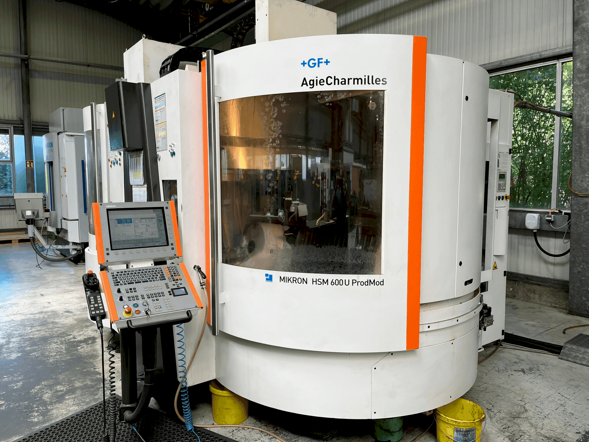 Vista Frontal da MIKRON HSM 600 U máquina