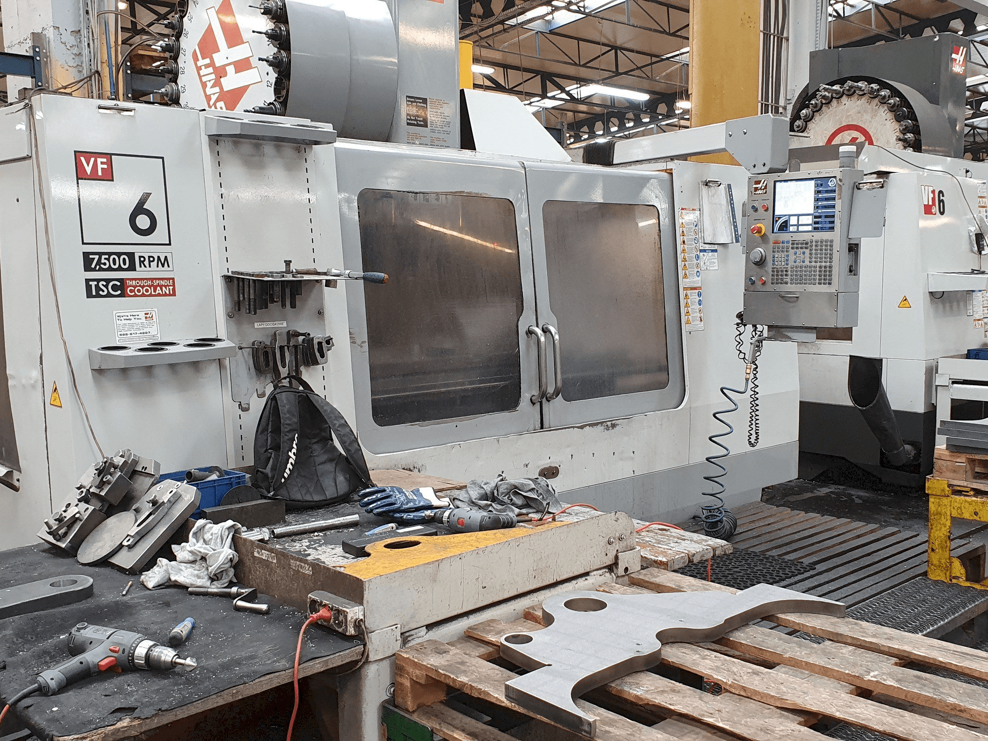 Vista Frontal da HAAS VF-6 / 50HE máquina