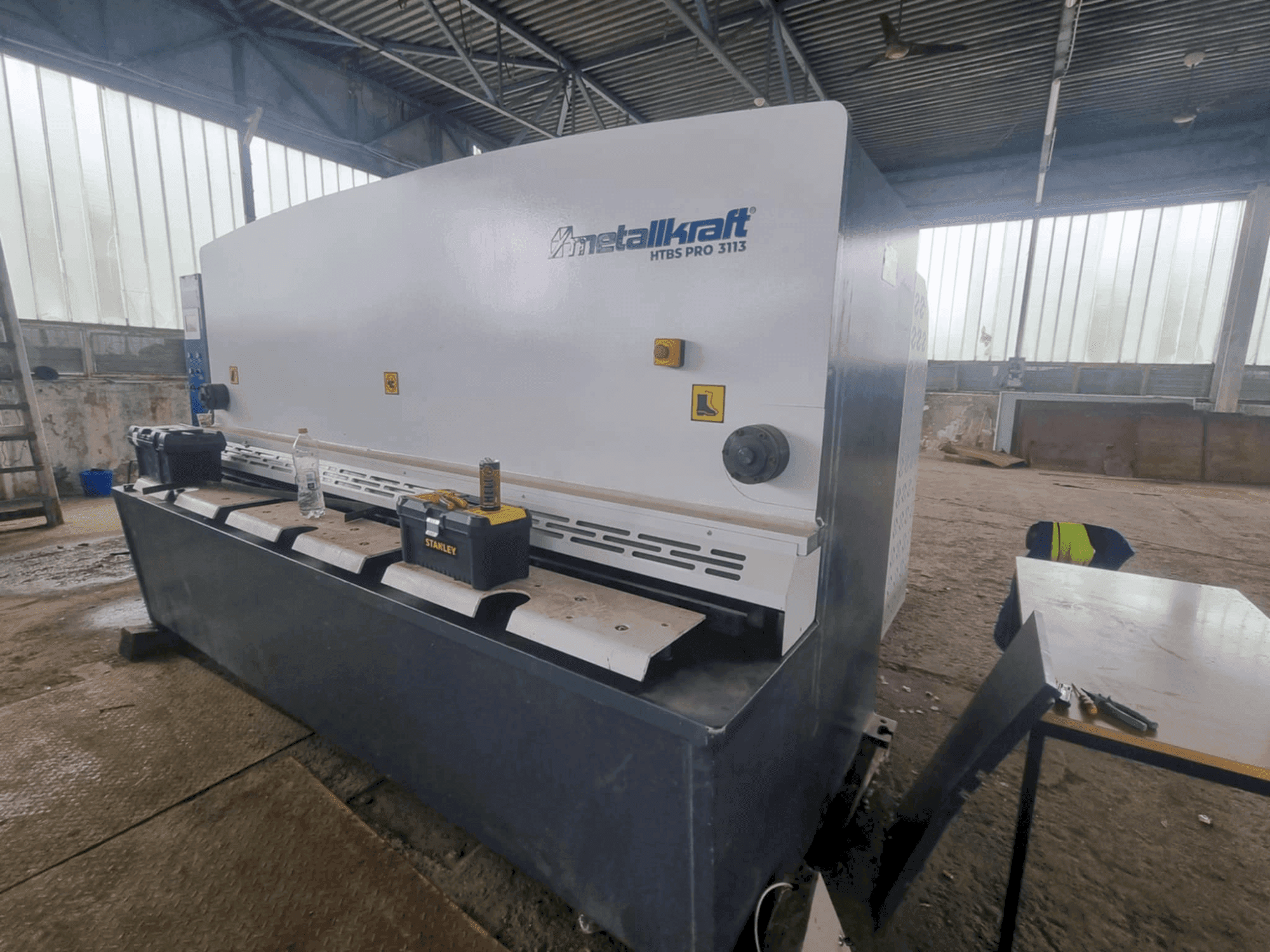 Vista Frontal da Metallkraft HTBS PRO 3113 máquina