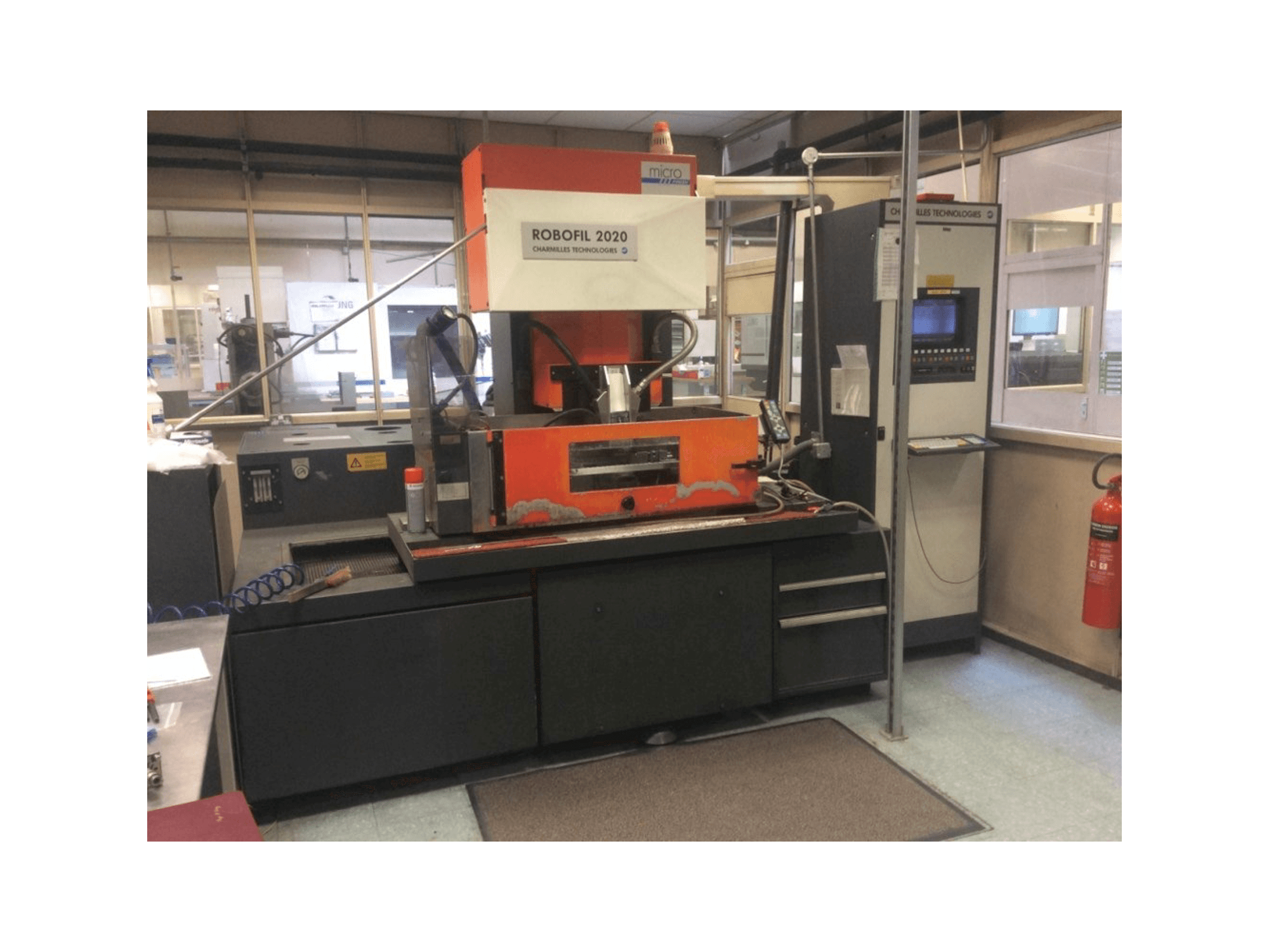 Vista Frontal da CHARMILLES Technologies Robofil 2020 - 1 máquina