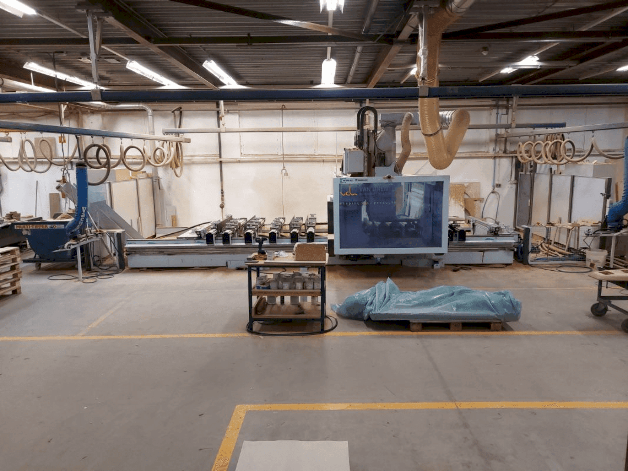 Vista Frontal da HOMAG WEEKE Profi BMG 611/60/15/F/AP máquina