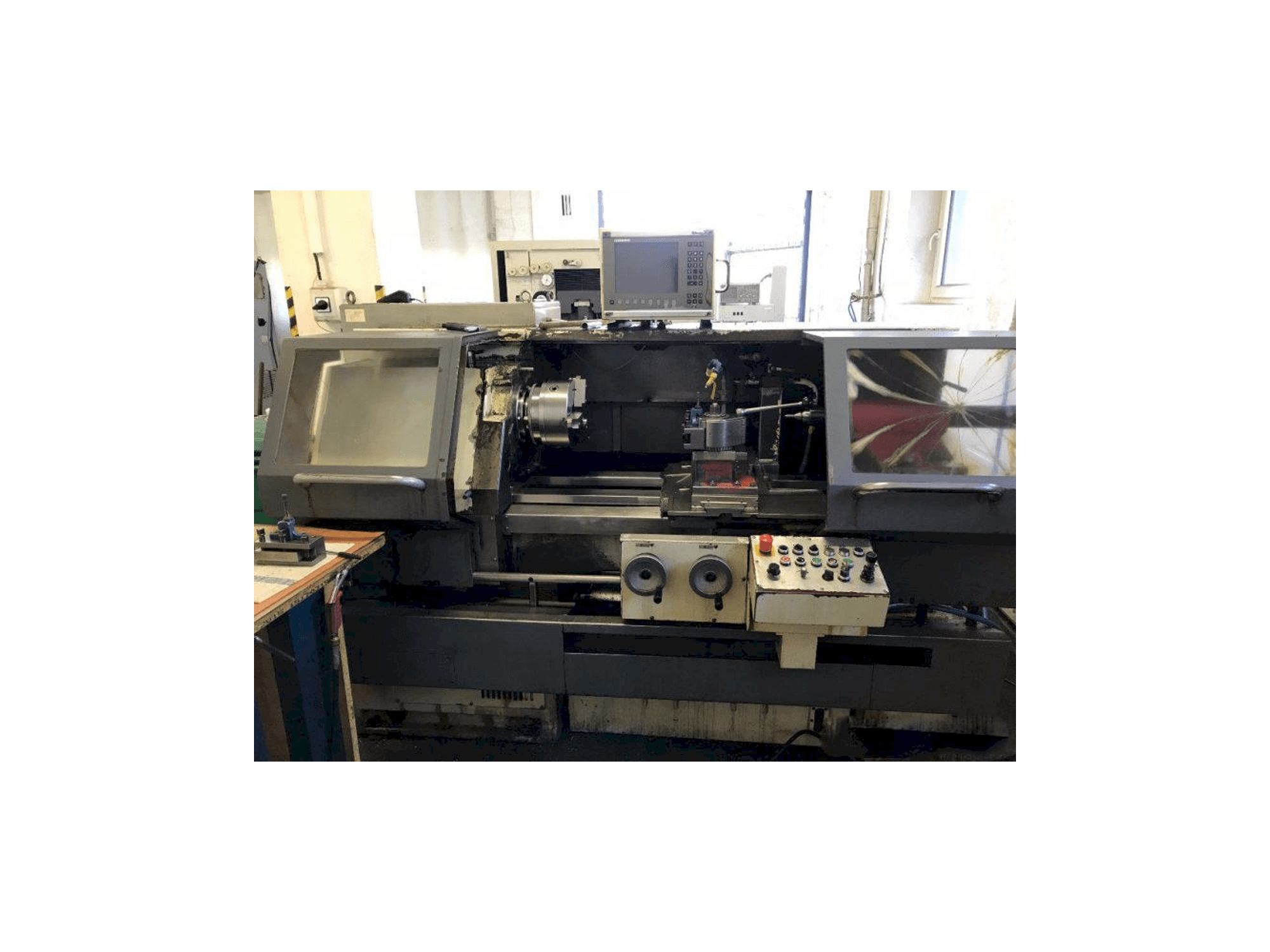 Vista Frontal da KOVOSVIT MAS Masturn MT 50/800 máquina