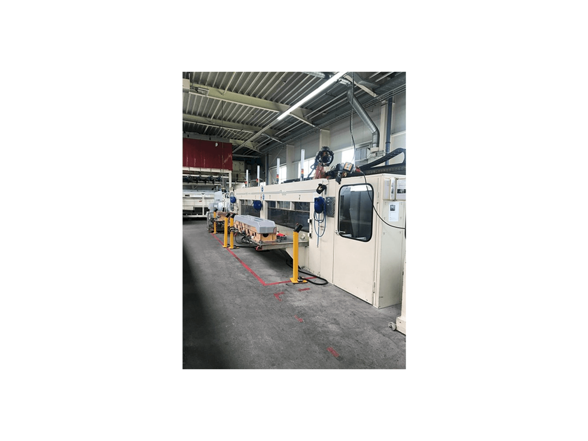 Vista Lateral Direita da MAKA MROB 60 Jet máquina